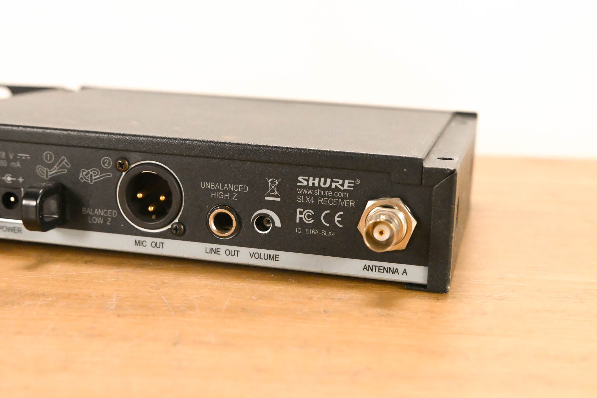Shure SLX14 Bodypack Wireless System - J3 Band (NO POWER SUPPLY)