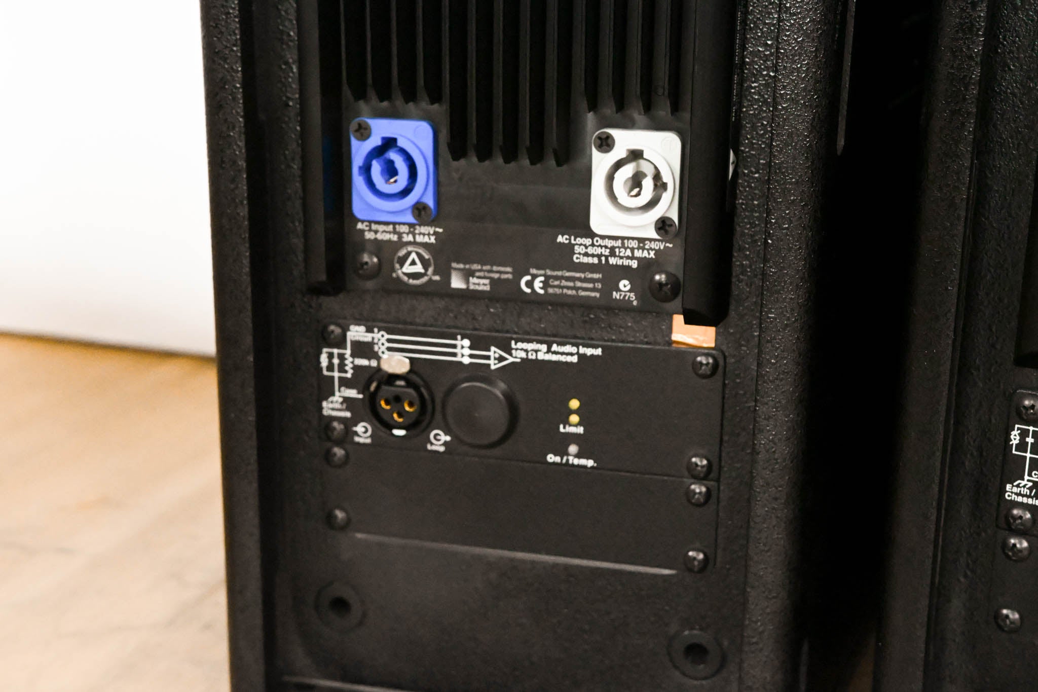 Meyer Sound UPJ-1P Compact VariO Loudspeaker (PAIR)