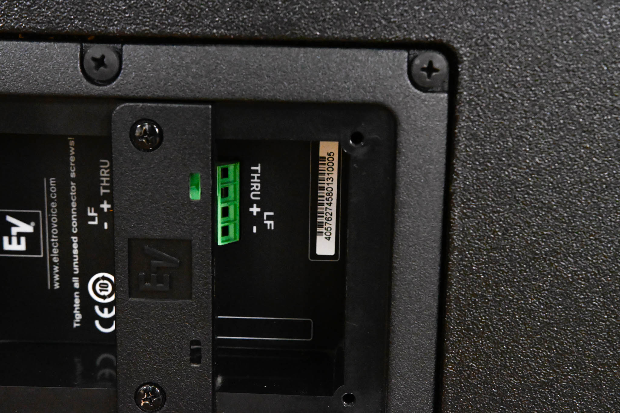 Electro-Voice (EV) EVA-2151D Dual 15" Passive Line Array Subwoofer
