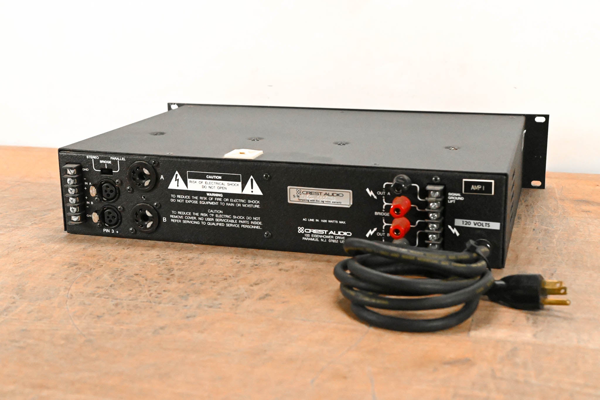 Crest Audio FA601 Stereo Power Amplifier