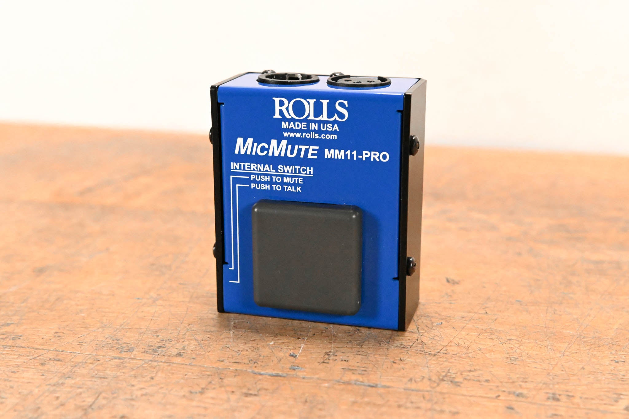 Rolls MM11-Pro MicMute Microphone Mute/Talk Switch