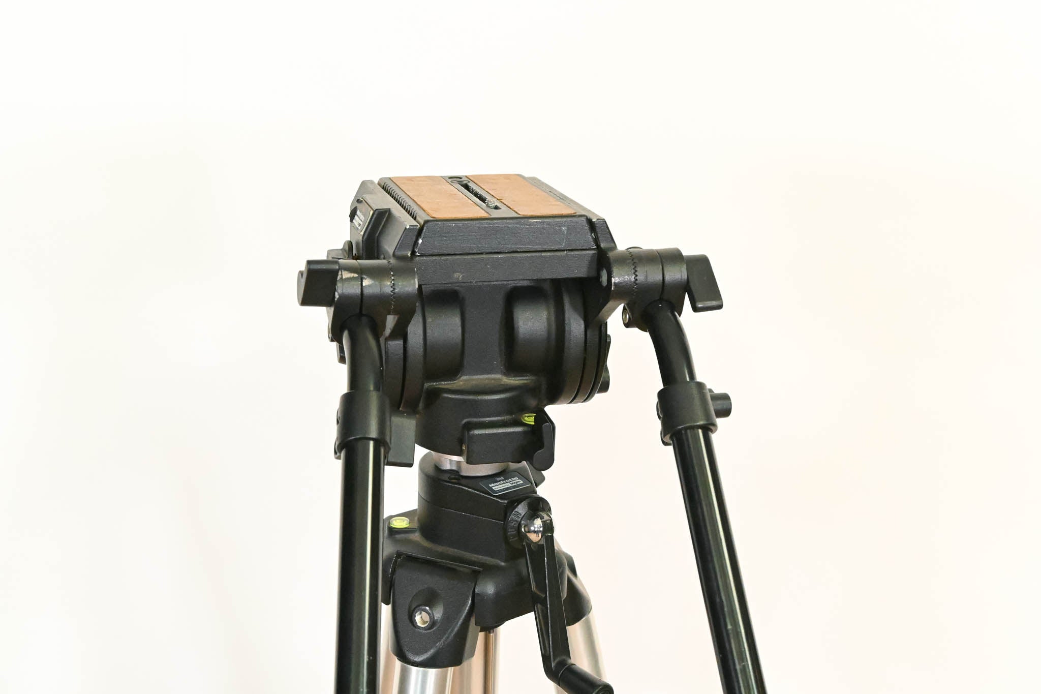 Manfrotto/Bogen 3068 Video Tripod with 3066 Fluid Head