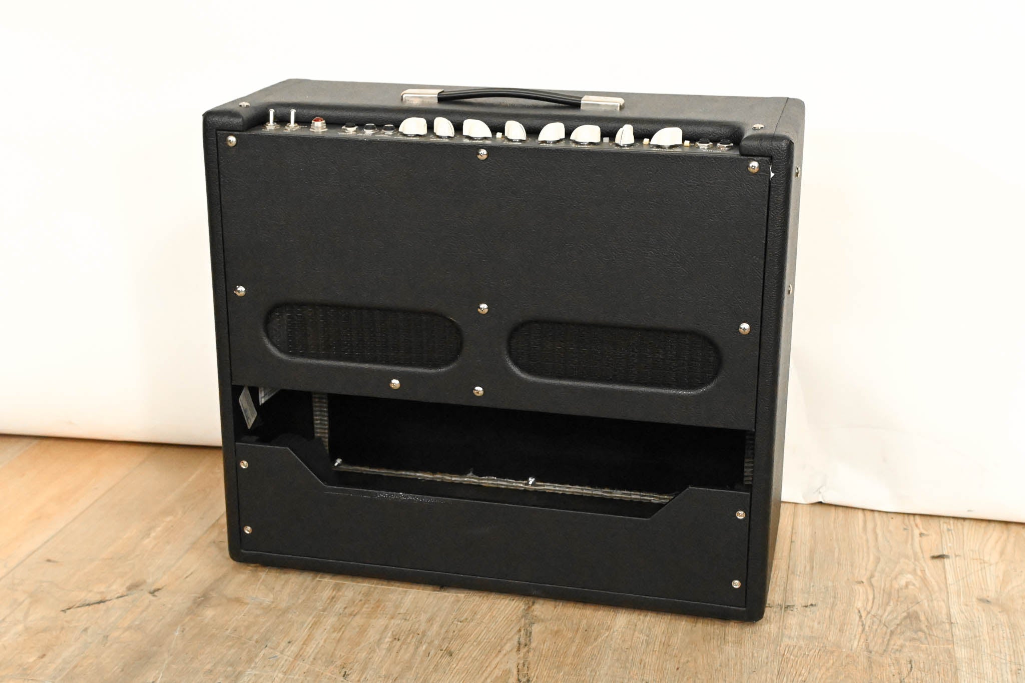 Fender Hot Rod Deville 212 IV Amplifier Cabinet & Chassis (EMPTY)