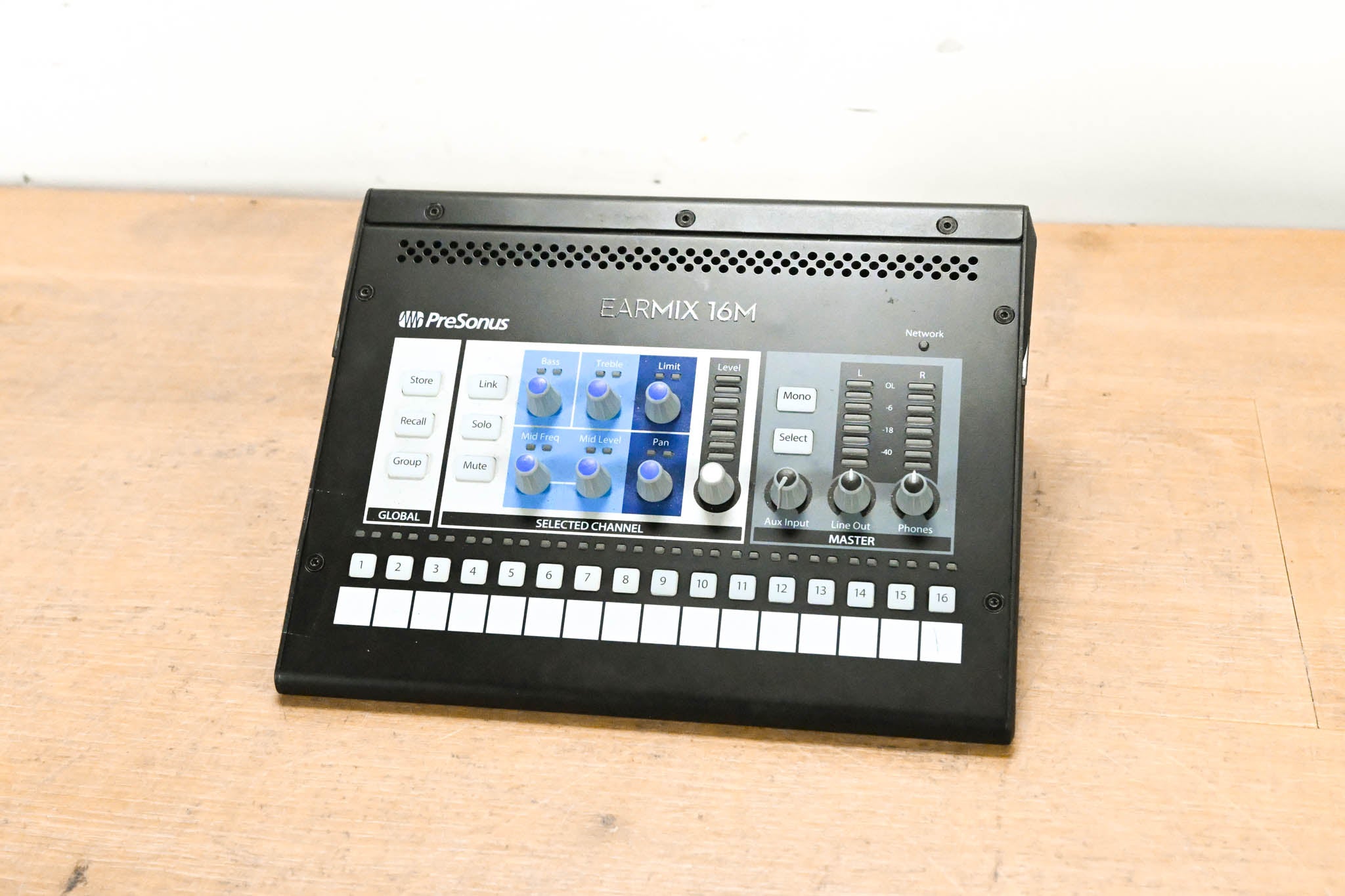 PreSonus EarMix 16M 16-Channel AVB Personal Monitor Mixer