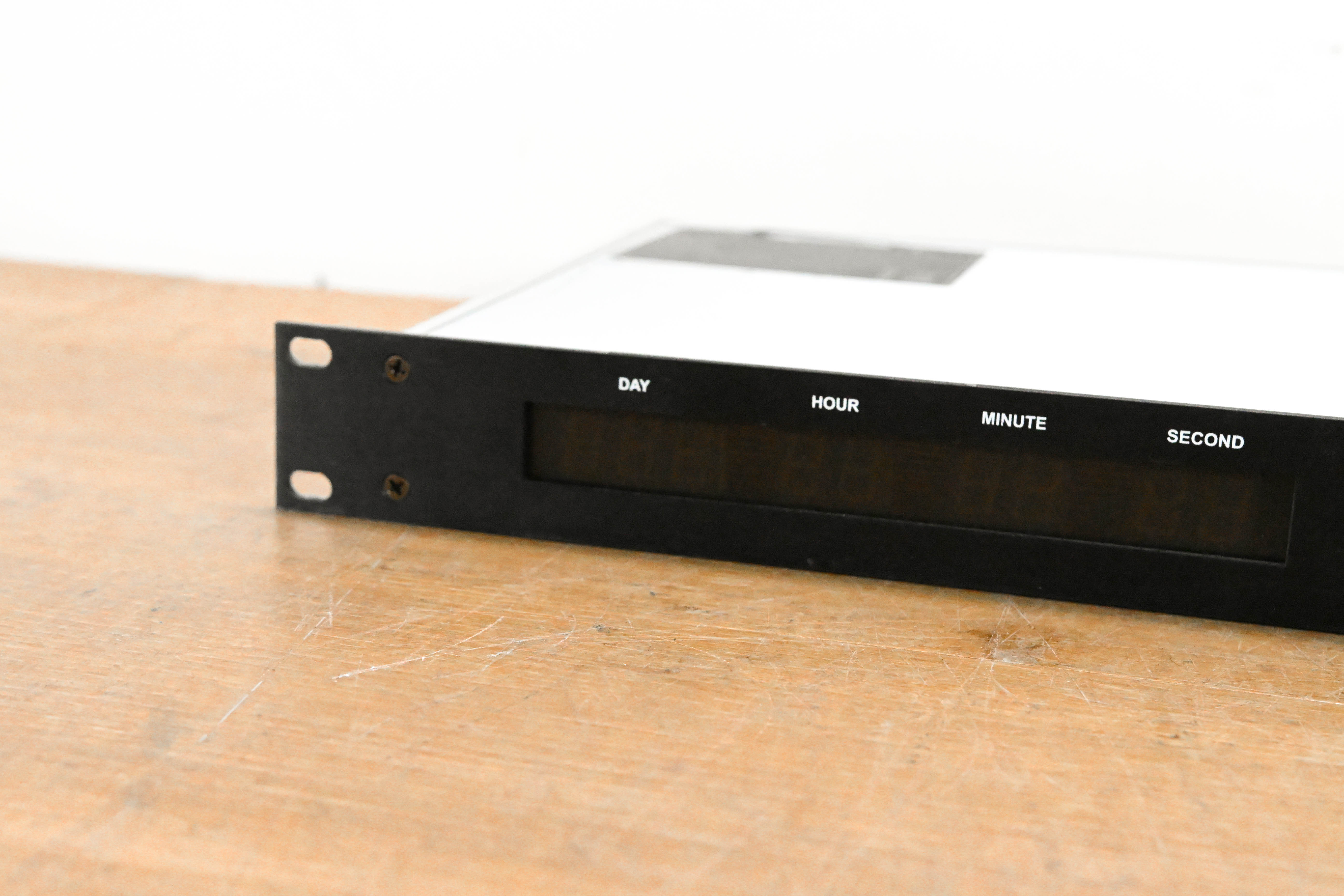 ESE ES-188E NTP Referenced Master Clock/Time Code Generator (NO PSU)