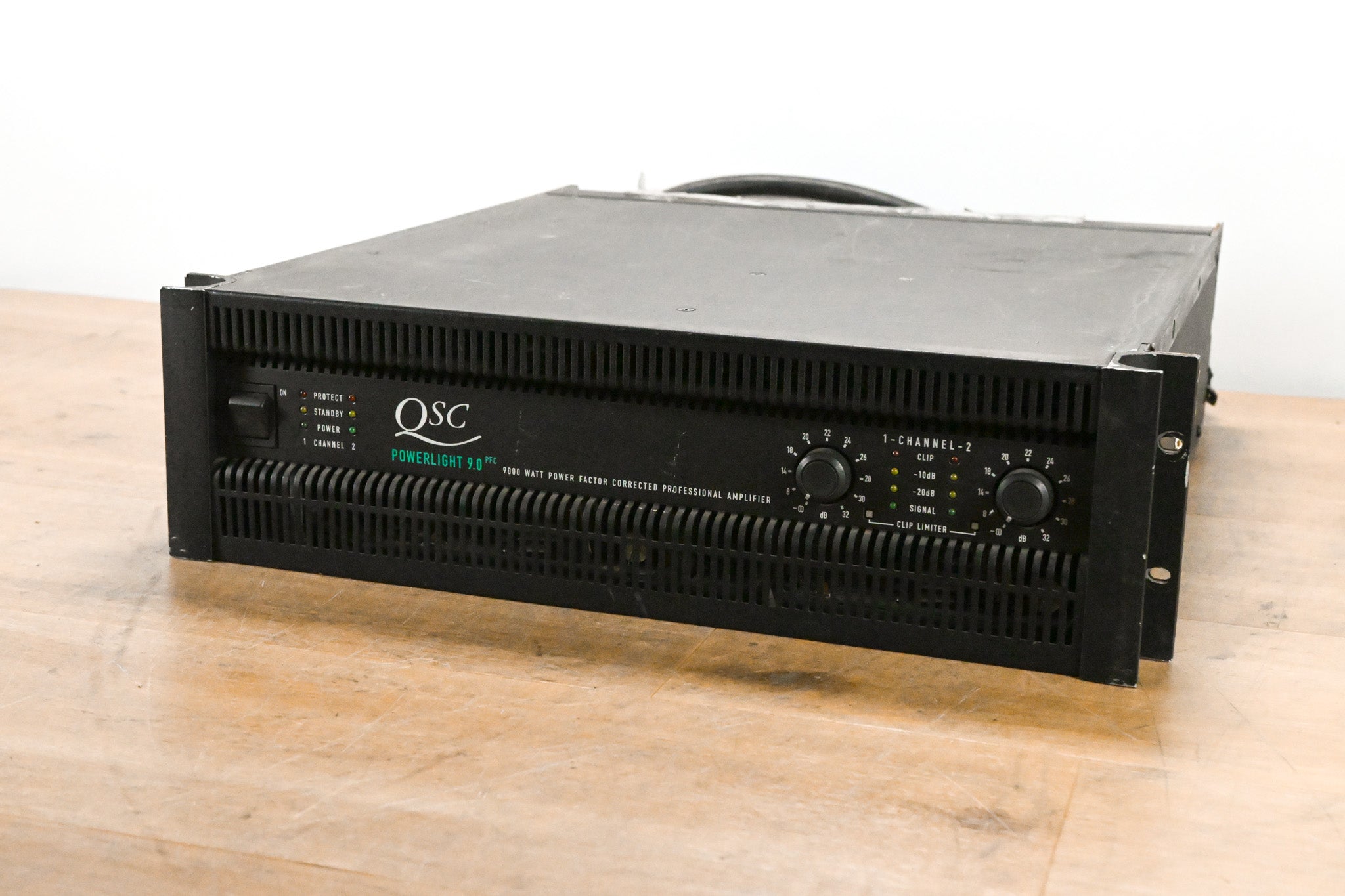 QSC PowerLight 9.0 PFC Power Factor Corrected 2-Channel Power Amplifier