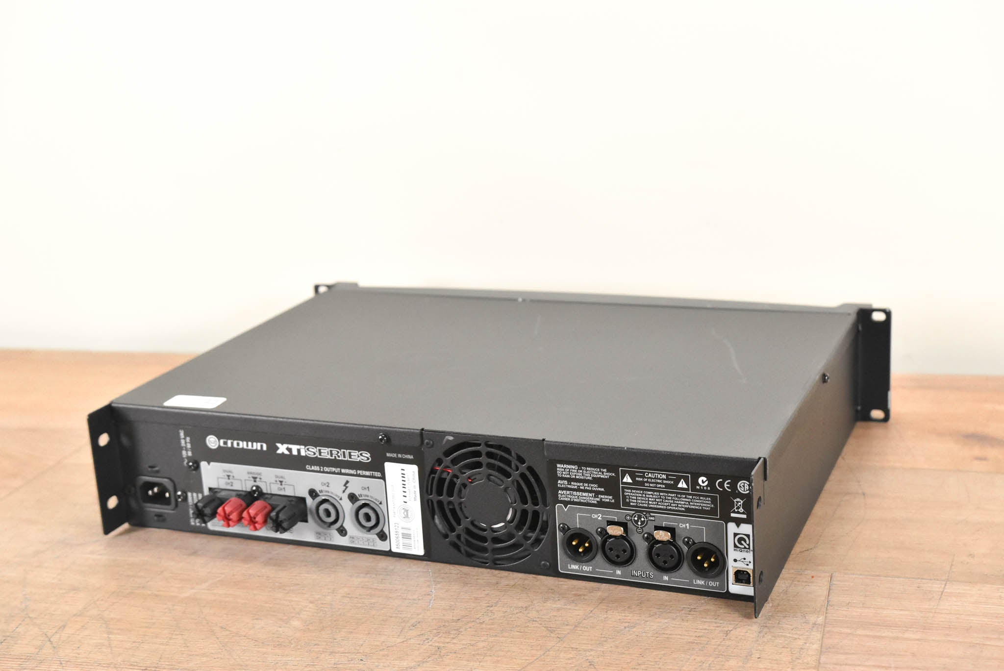 Crown XTi 2002 2-Channel Power Amplfier