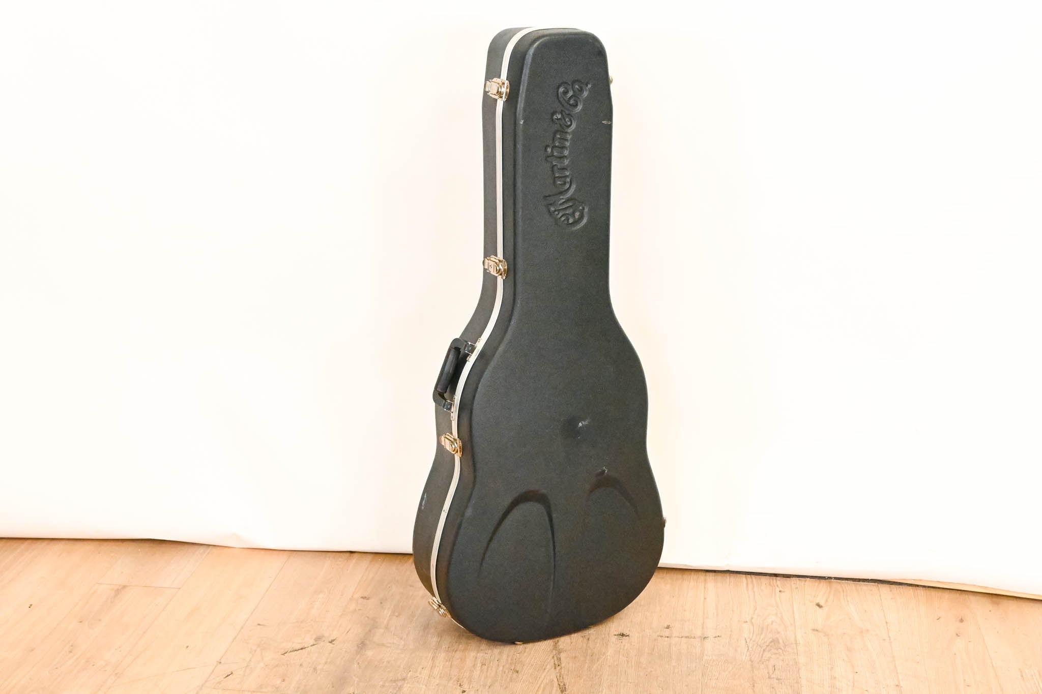 Martin 000 630 Molded Acoustic Guitar Case Black Green