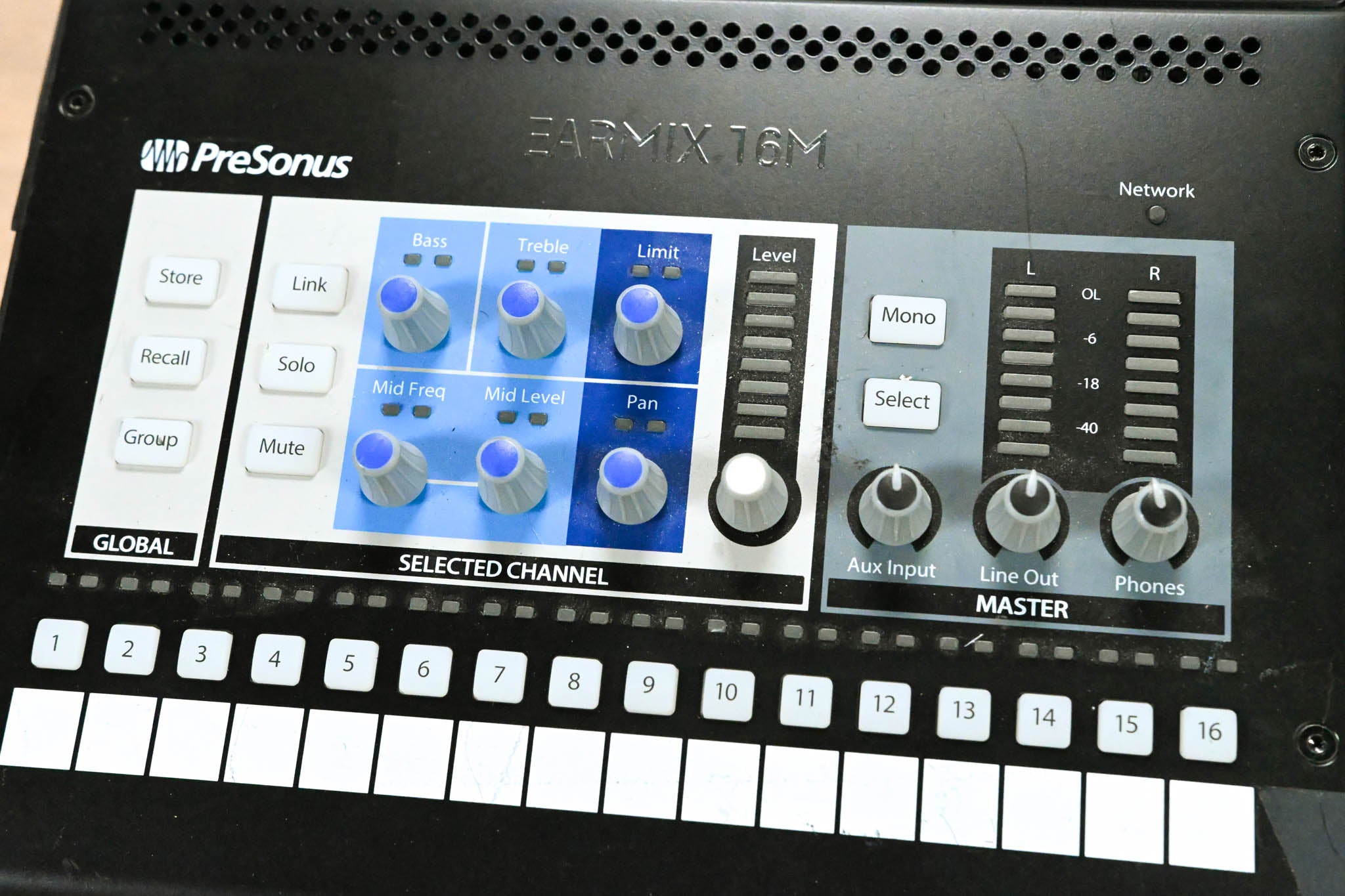 PreSonus EarMix 16M 16-Channel AVB Personal Monitor Mixer