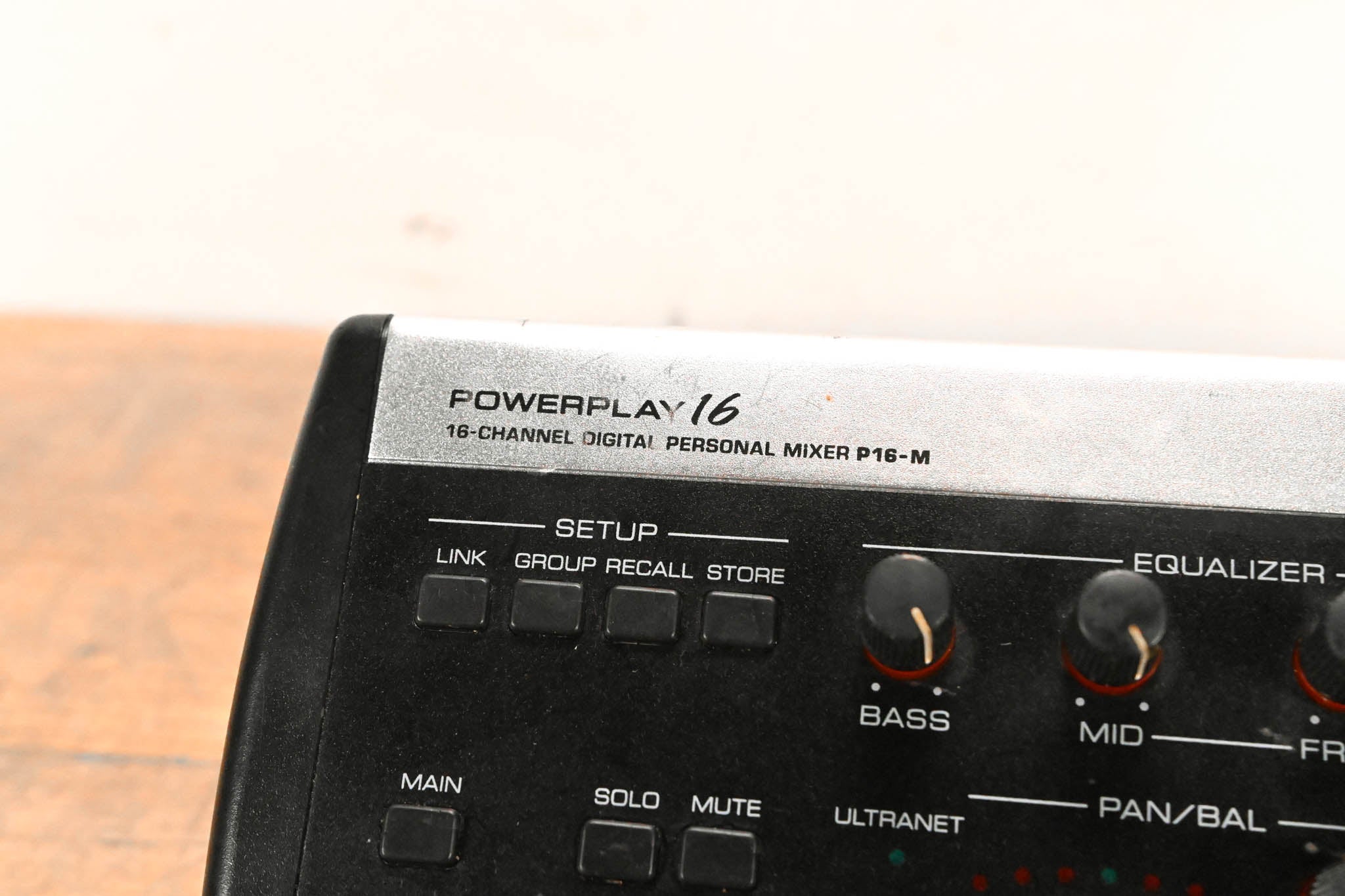 Behringer Powerplay P16-M 16-Channel Digital Personal Mixer