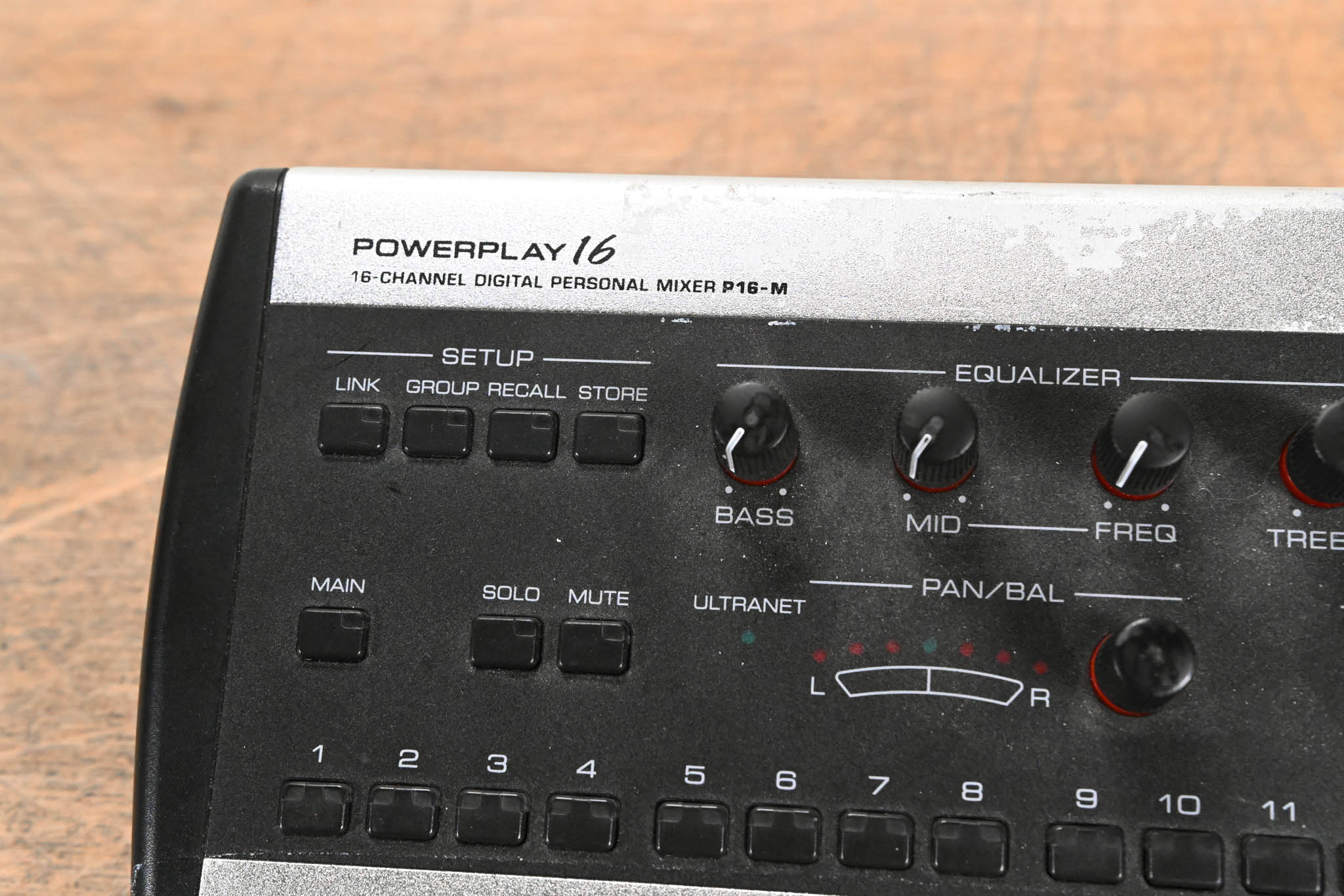 Behringer Powerplay P16-M 16-Channel Digital Personal Mixer