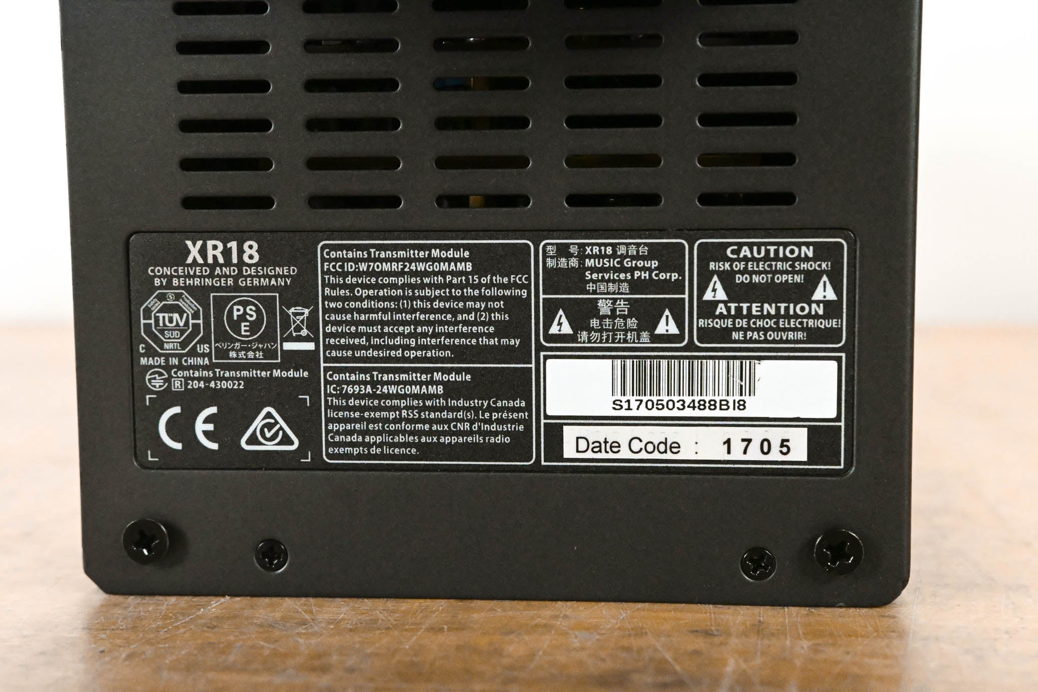 Behringer X Air XR18 18-Channel Tablet-Controlled Digital Mixer