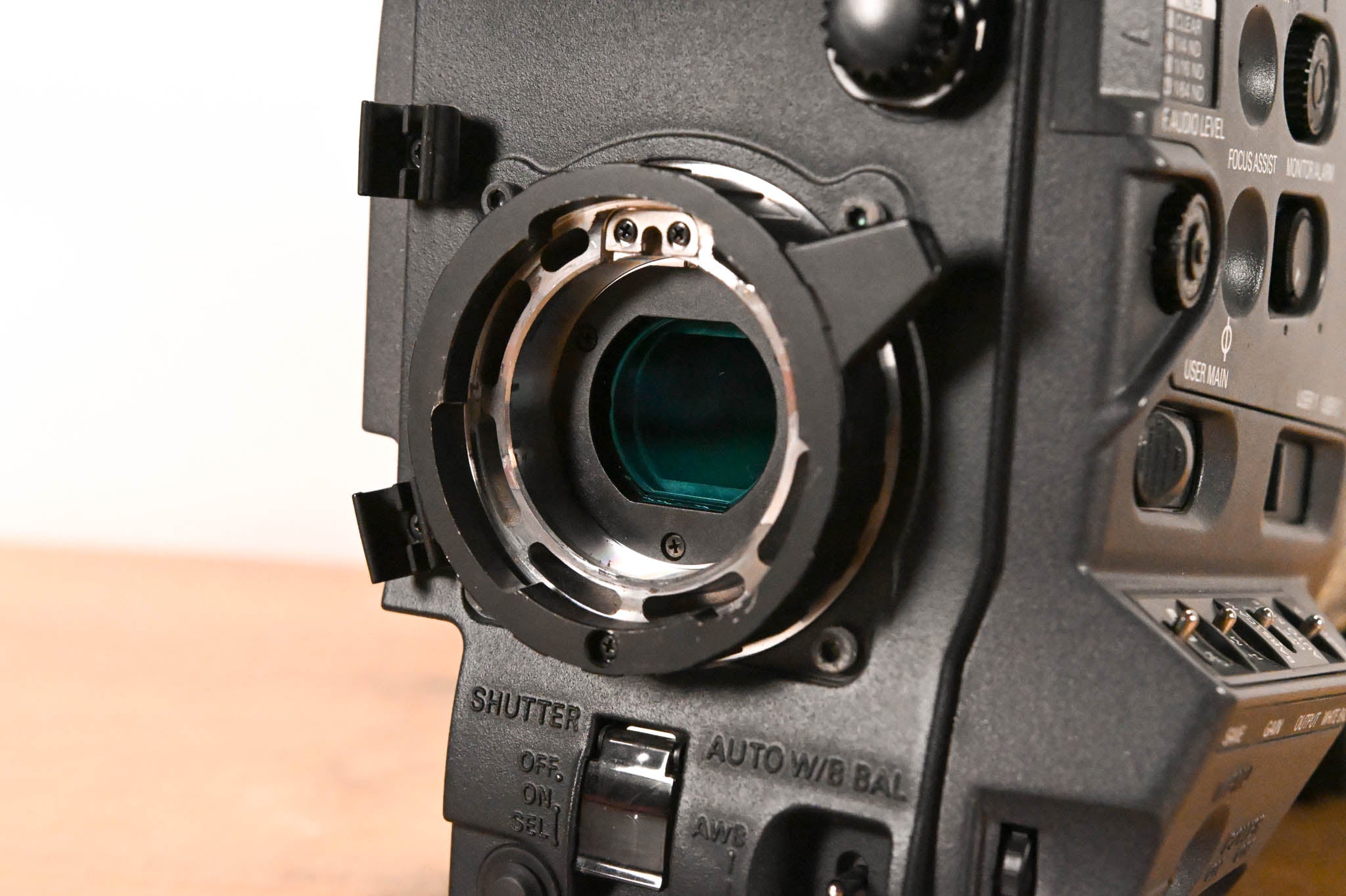 Panasonic AG-HPX500P 2/3" Shoulder-Mounted P2HD Camcorder
