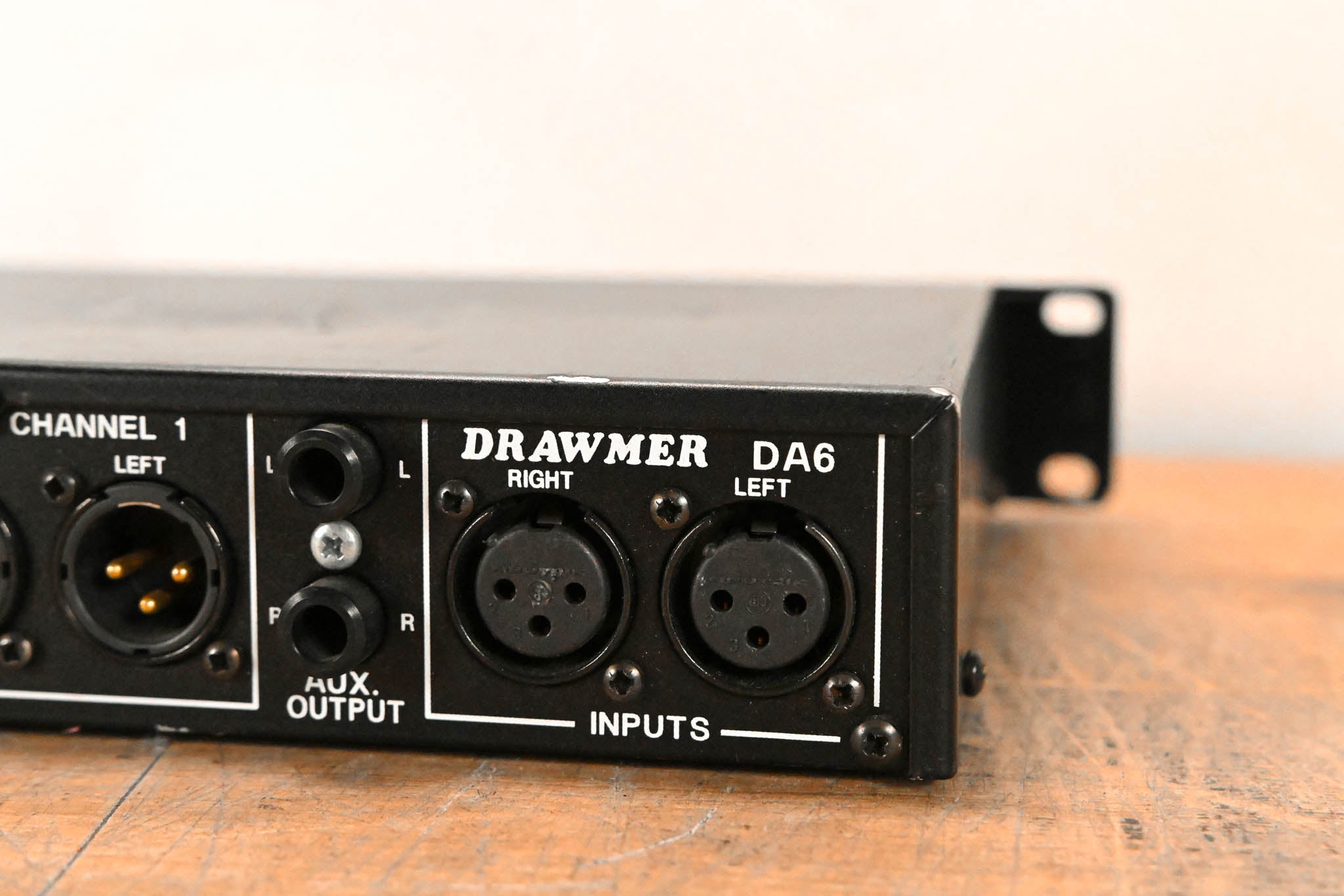Drawmer DA-6 Stereo In, 6x Stereo Out Balanced Distribution Amplifier