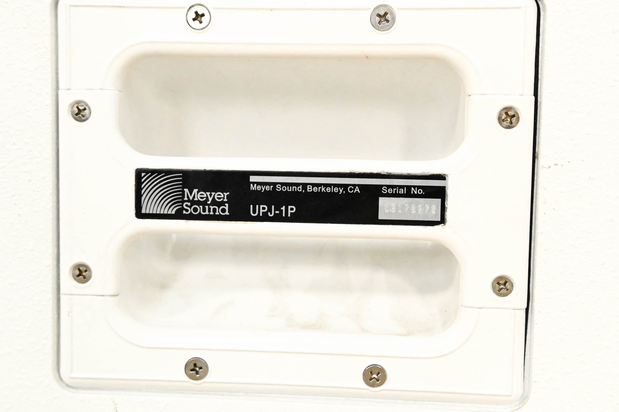 Meyer Sound UPJ-1P Compact VariO Loudspeaker (PAIR)