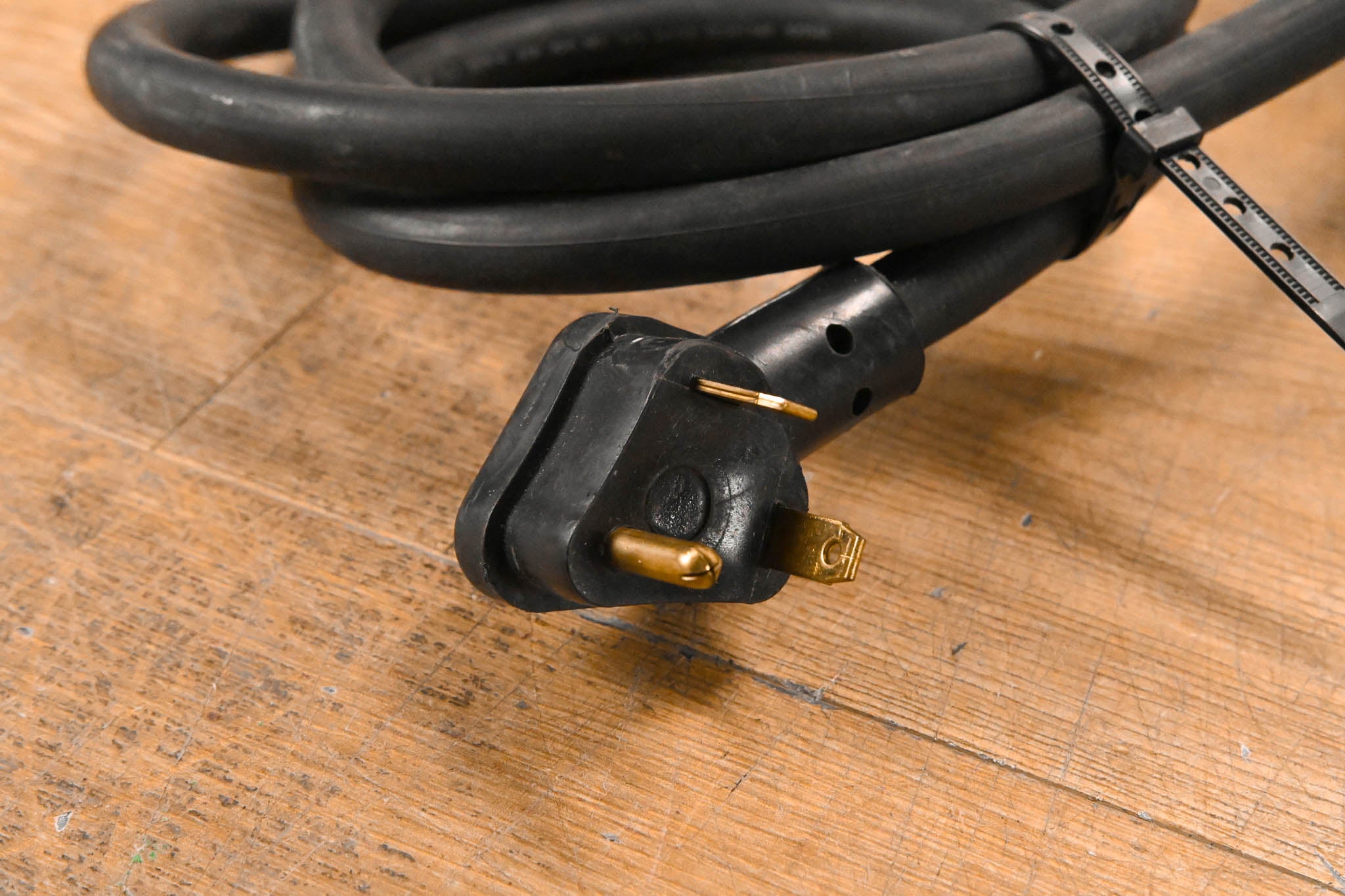 Crown Macro-Tech 3600VZ 2-Channel Power Amplifier