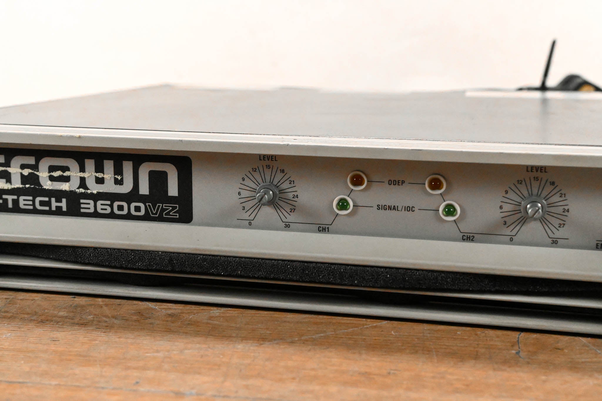Crown Macro-Tech 3600VZ 2-Channel Power Amplifier