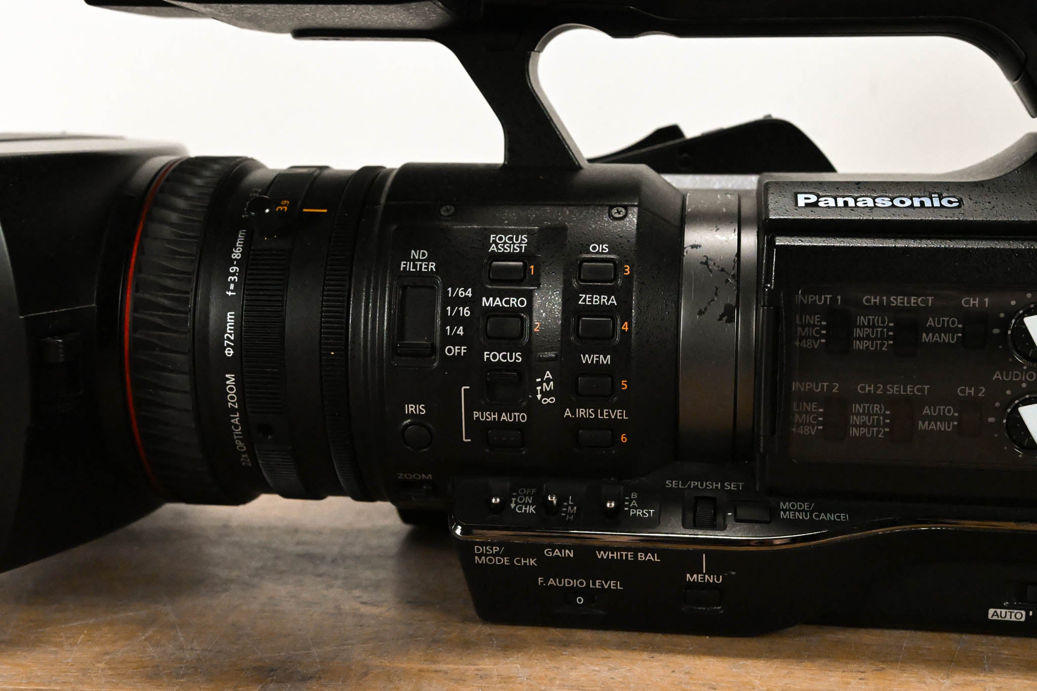 Panasonic AJ-PX230 P2HD 1080p60 AVC Ultra Camcorder