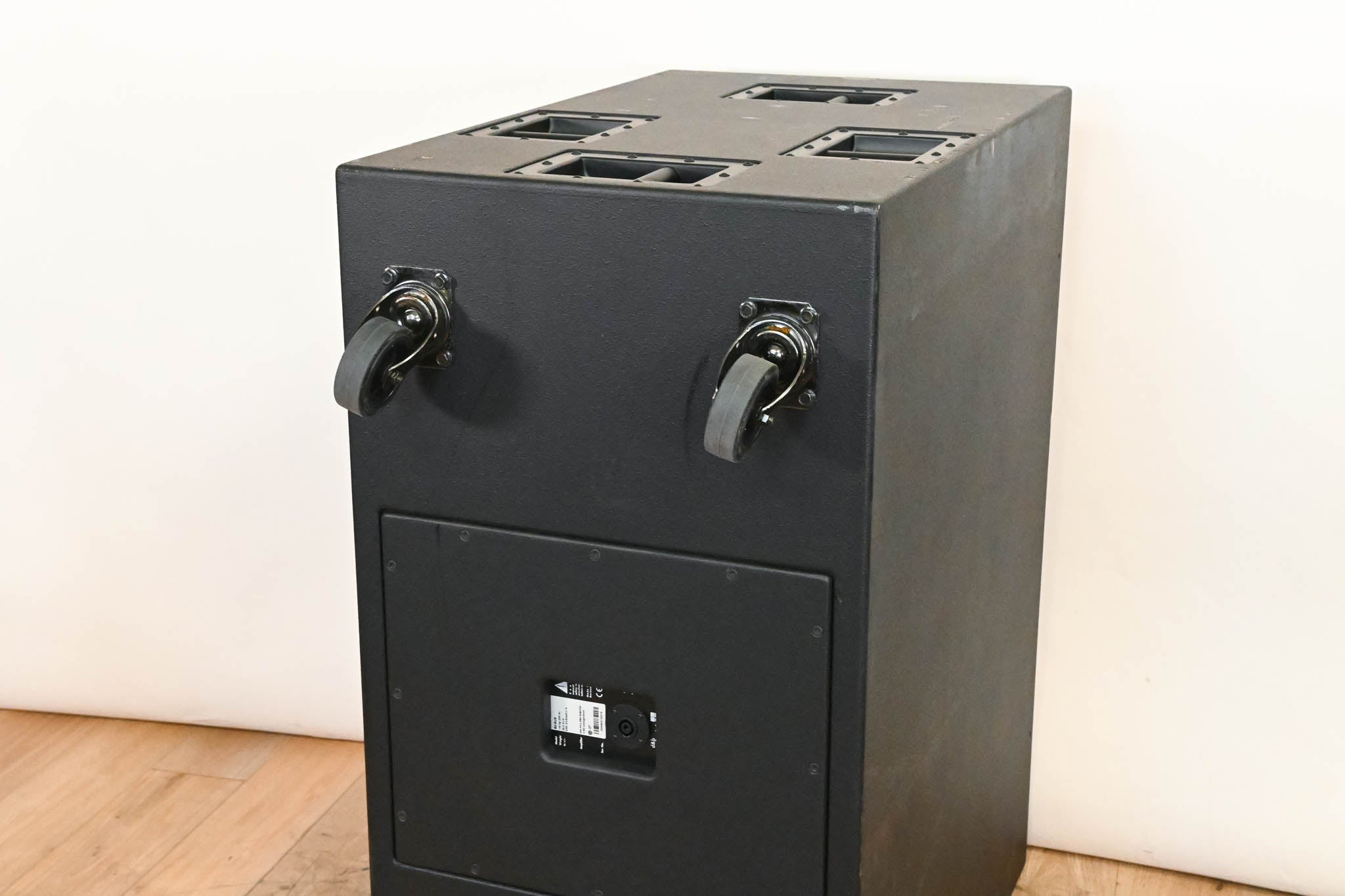 d&b audiotechnik B2-SUB 2 x 18" Passive Subwoofer