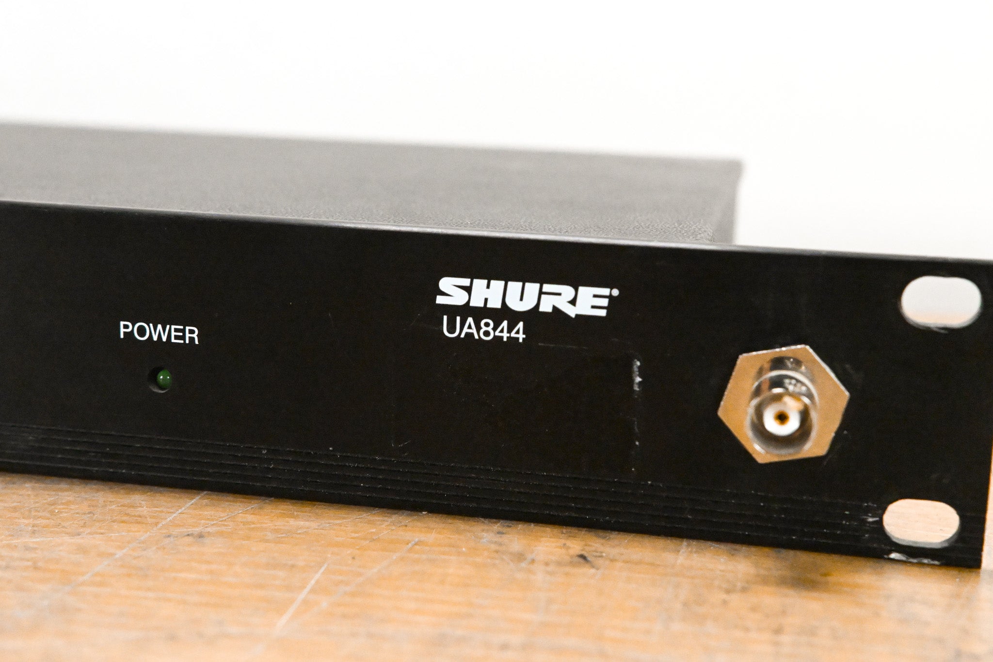 Shure UA844SWB Antenna Distribution System - 470-952 MHz (NO PSU)