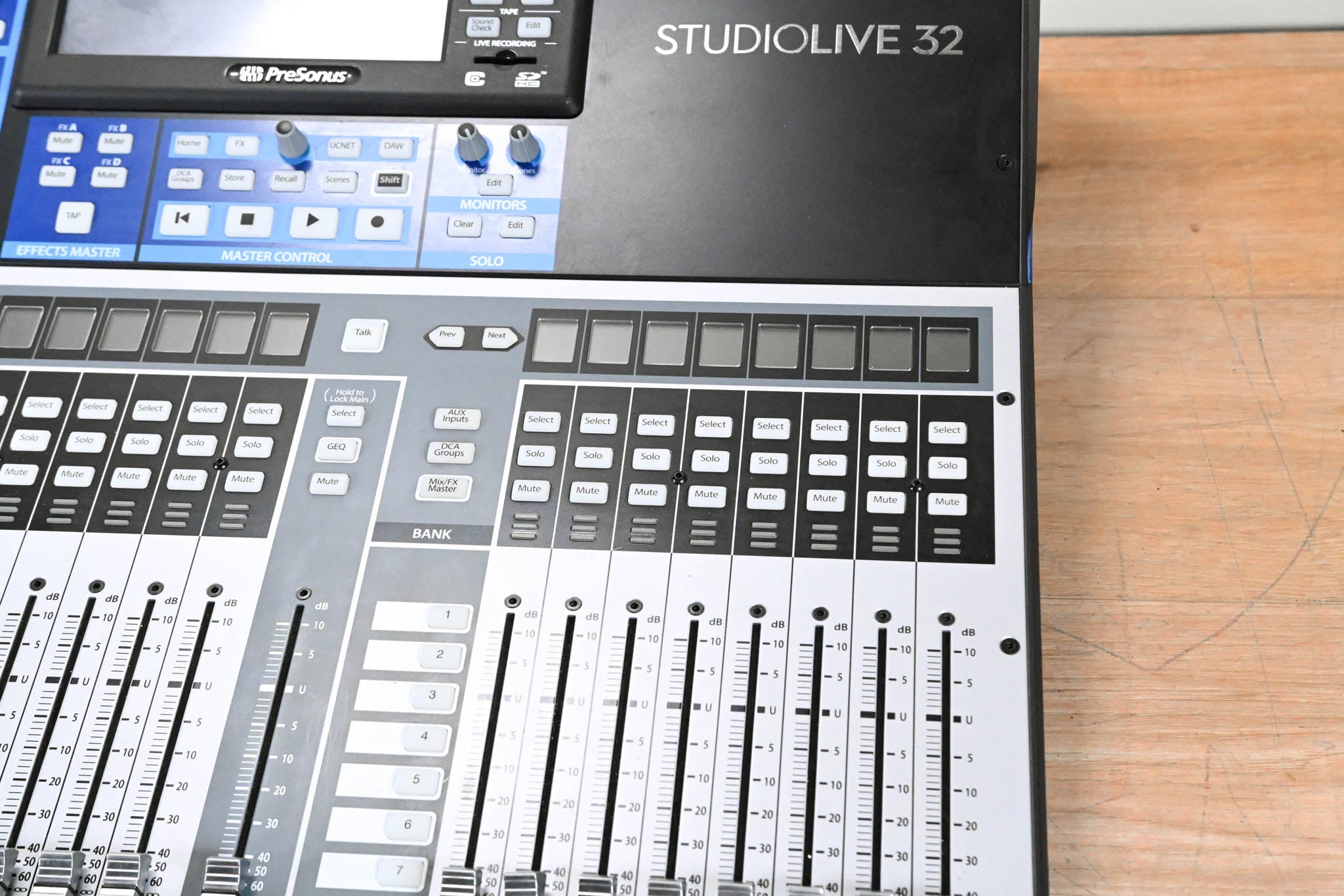 PreSonus StudioLive 32 32-Channel Digital Mixer with USB