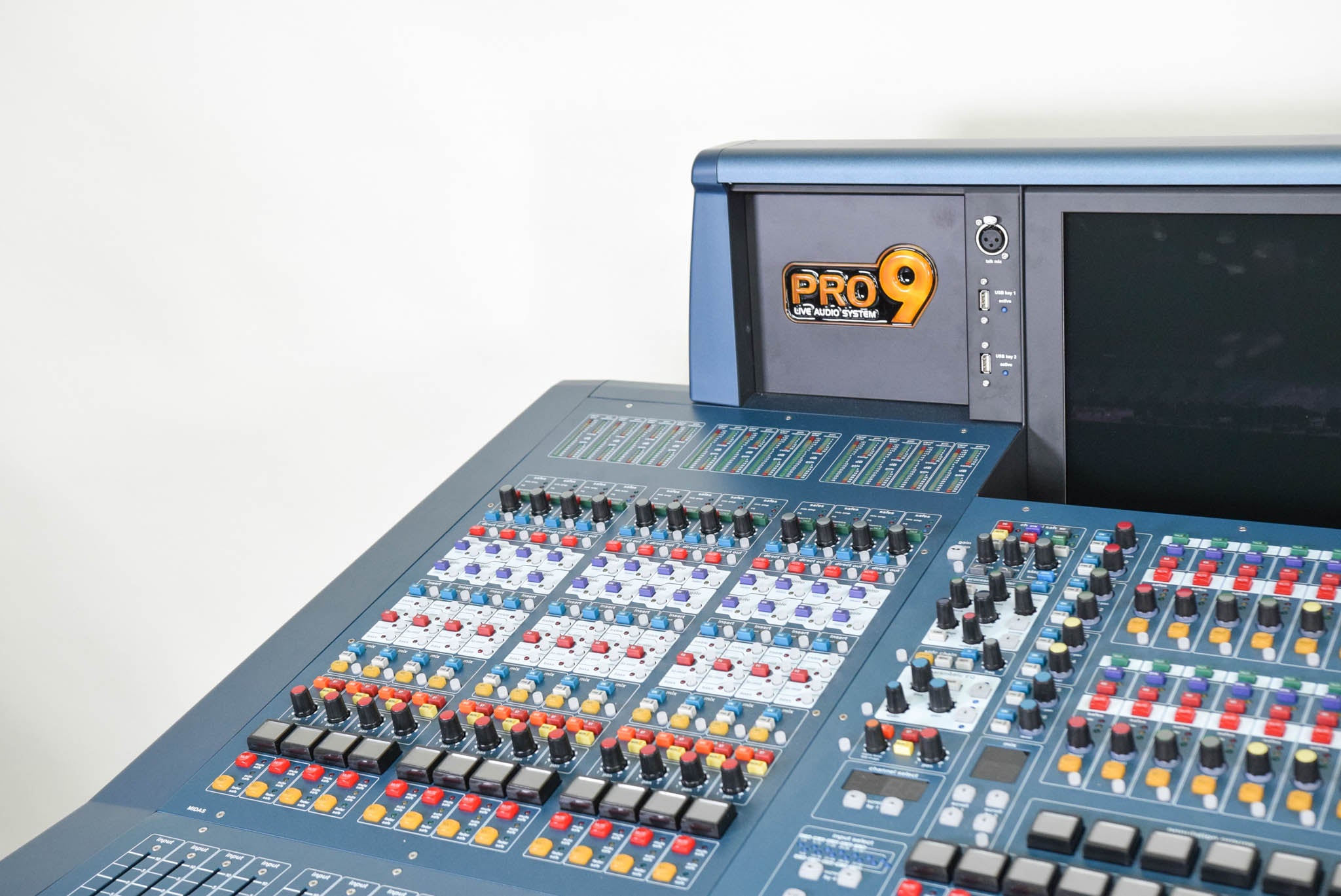 Midas PRO9 Live Audio Mixing System with DL371 Engine