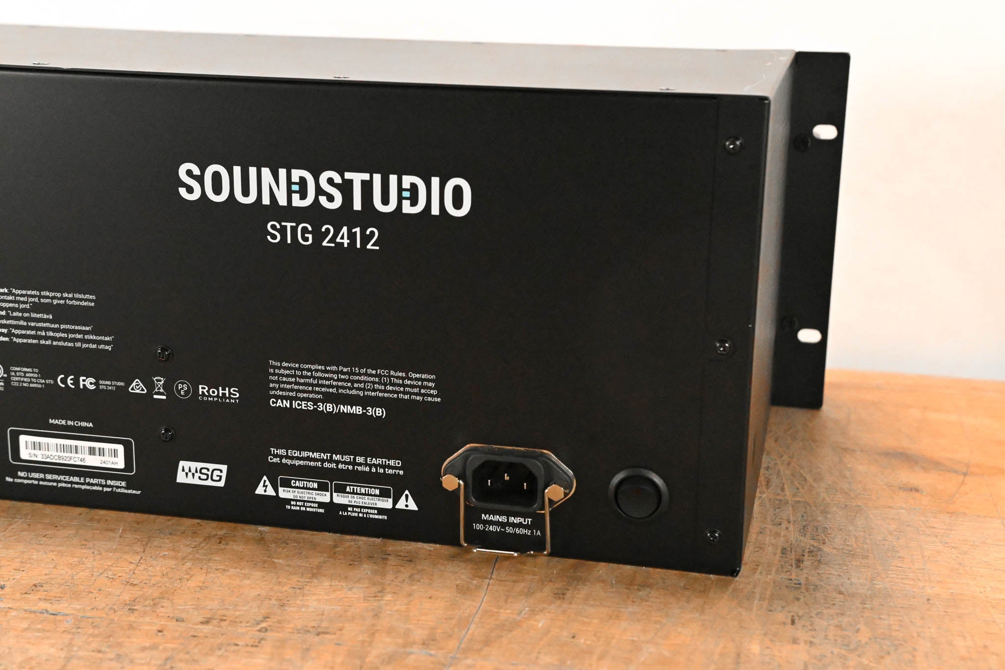 Waves SoundStudio STG-2412 3U 24x12 Stagebox for the eMotion LV1 Mixer