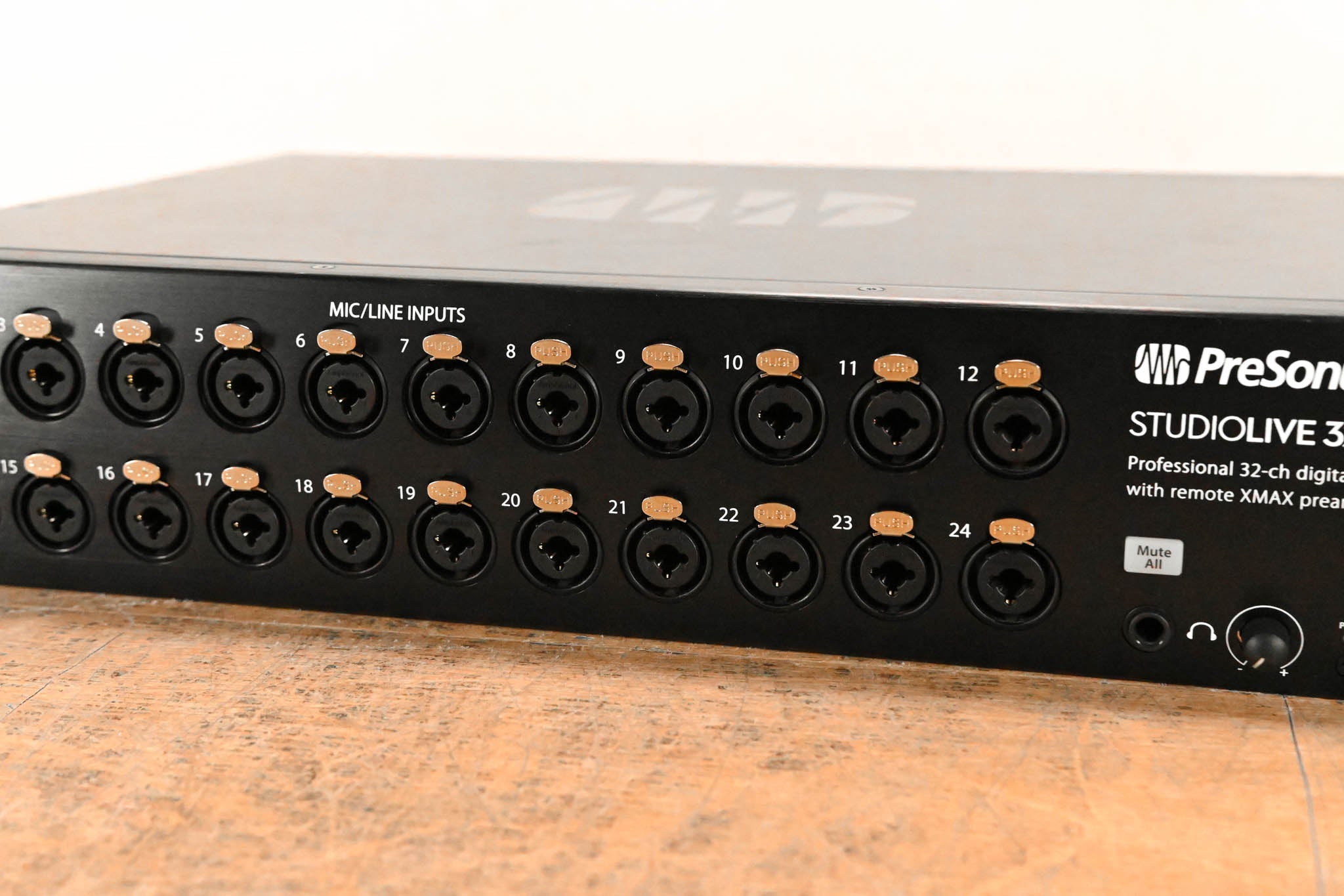 PreSonus StudioLive 32R 32-Channel Rackmount Digital Mixer