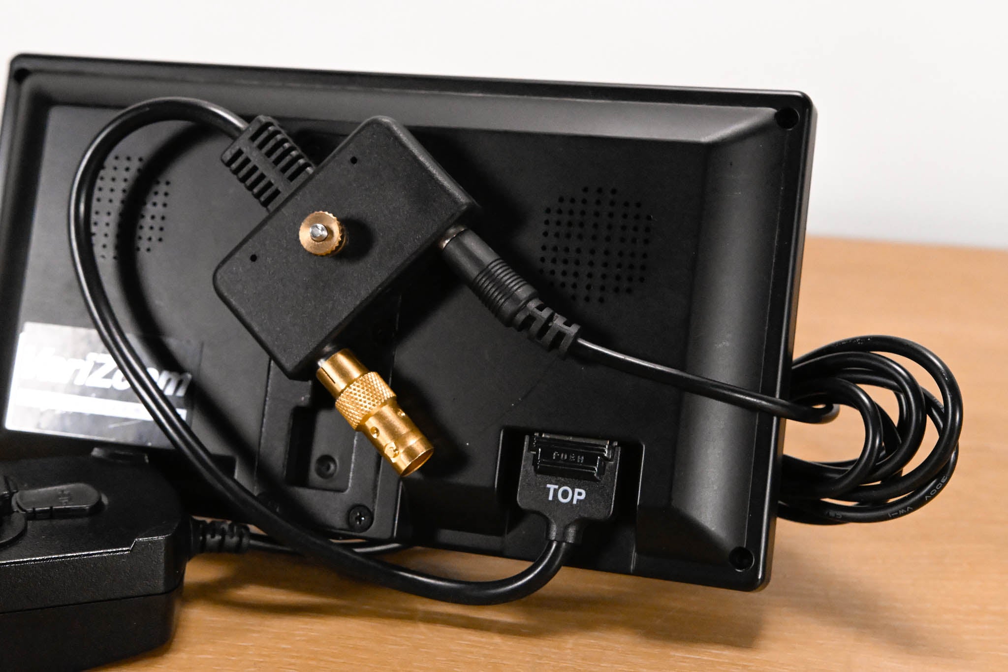 VariZoom VZ-TFT7 7″ LCD Monitor