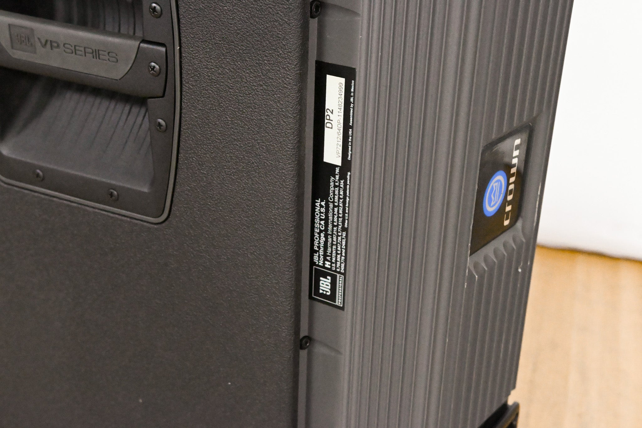 JBL VP7212/64DP 2-Way Powered Speaker