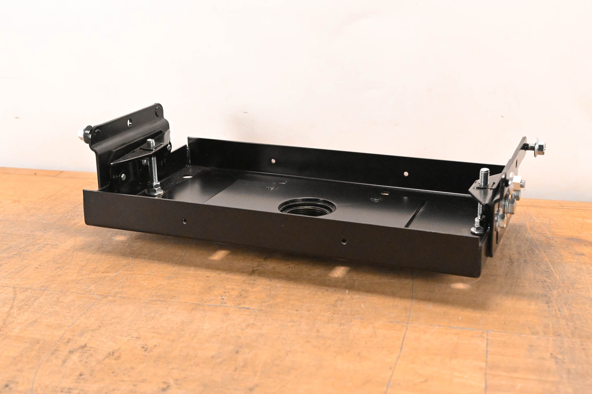 Chief VCM-20 Heavy Duty LCD/CRT Projector Ceiling Mount