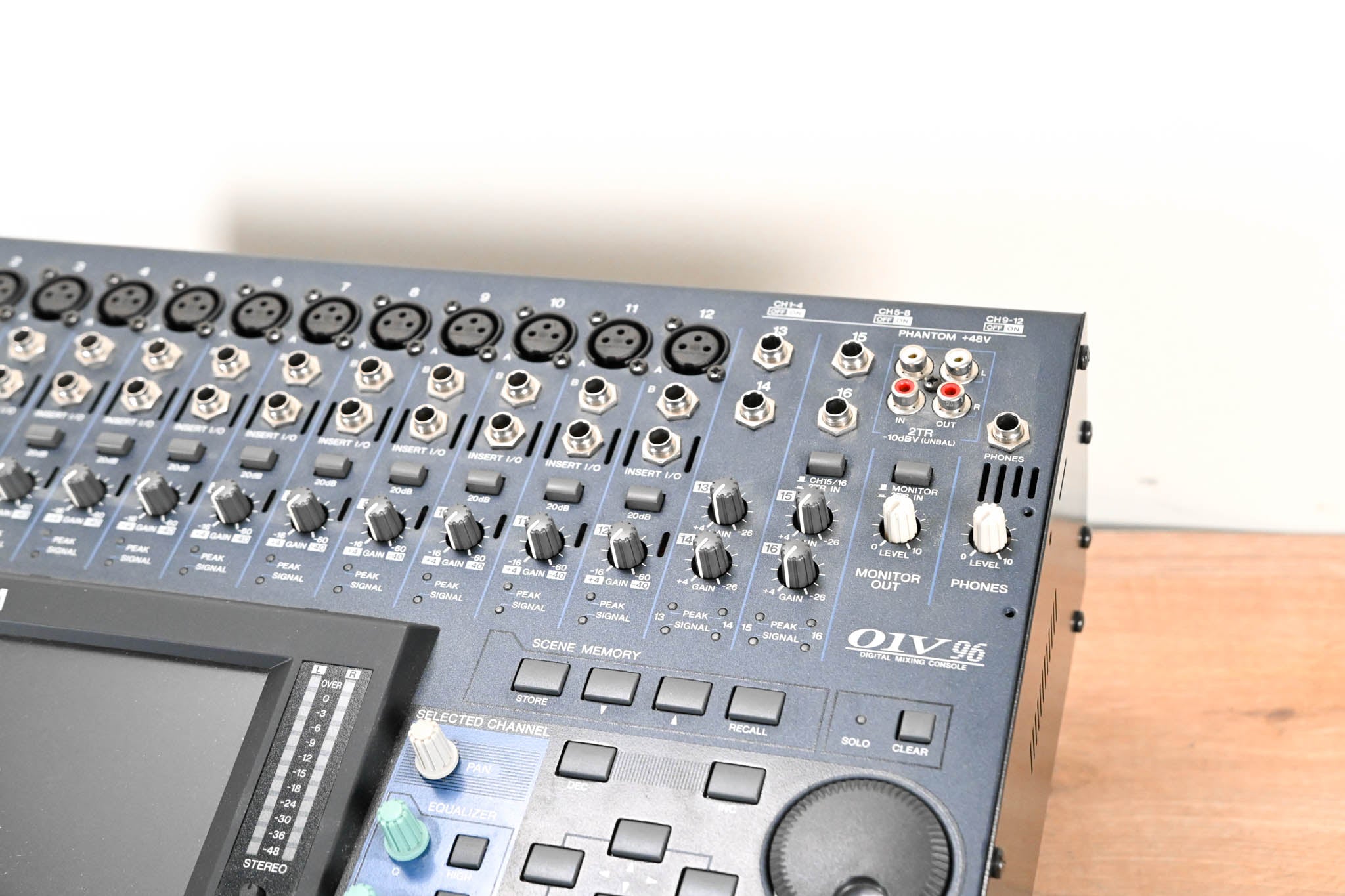 Yamaha 01V96 24-Bit/96k Digital Recording Mixer