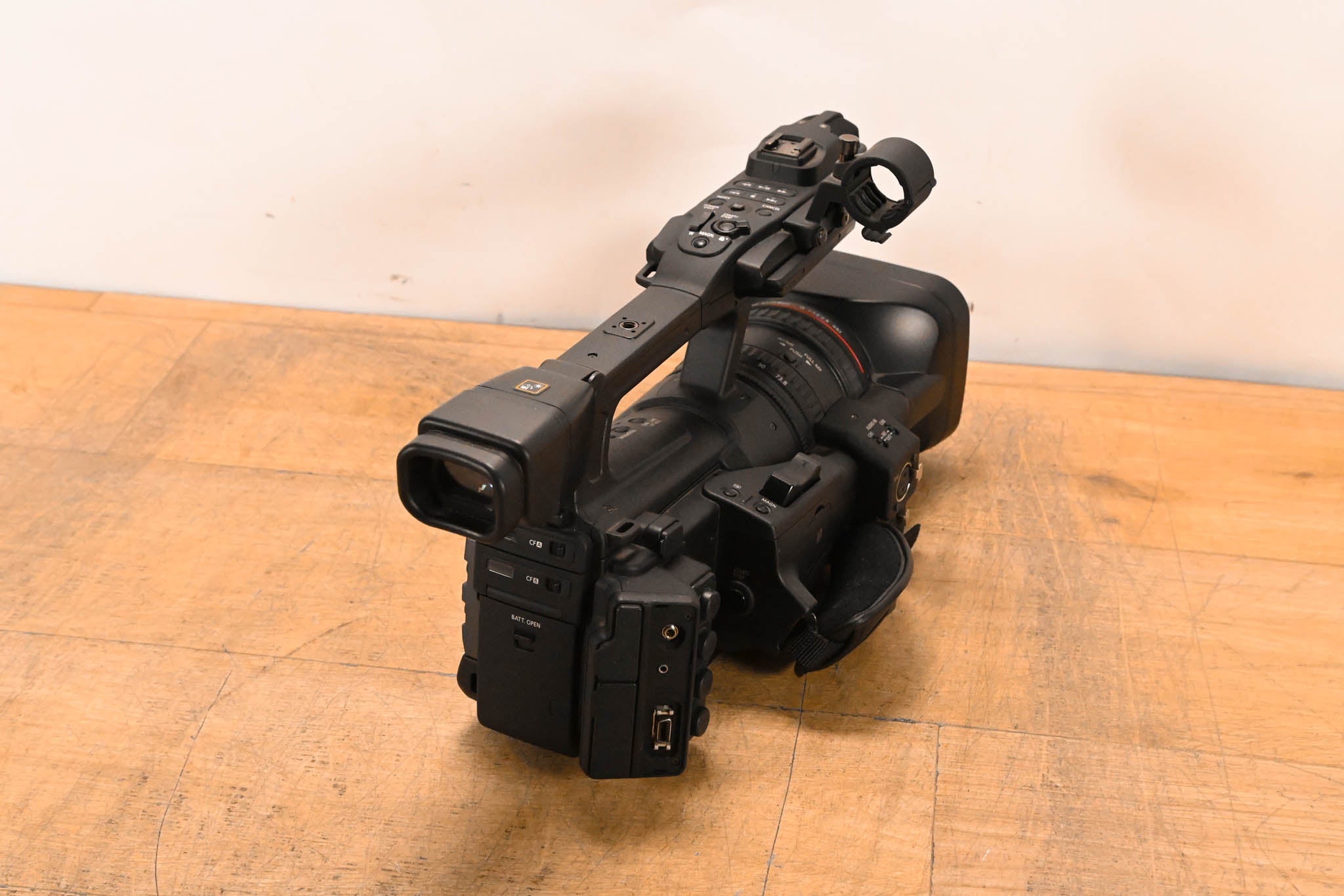 Canon XF305 Professional Camcorder