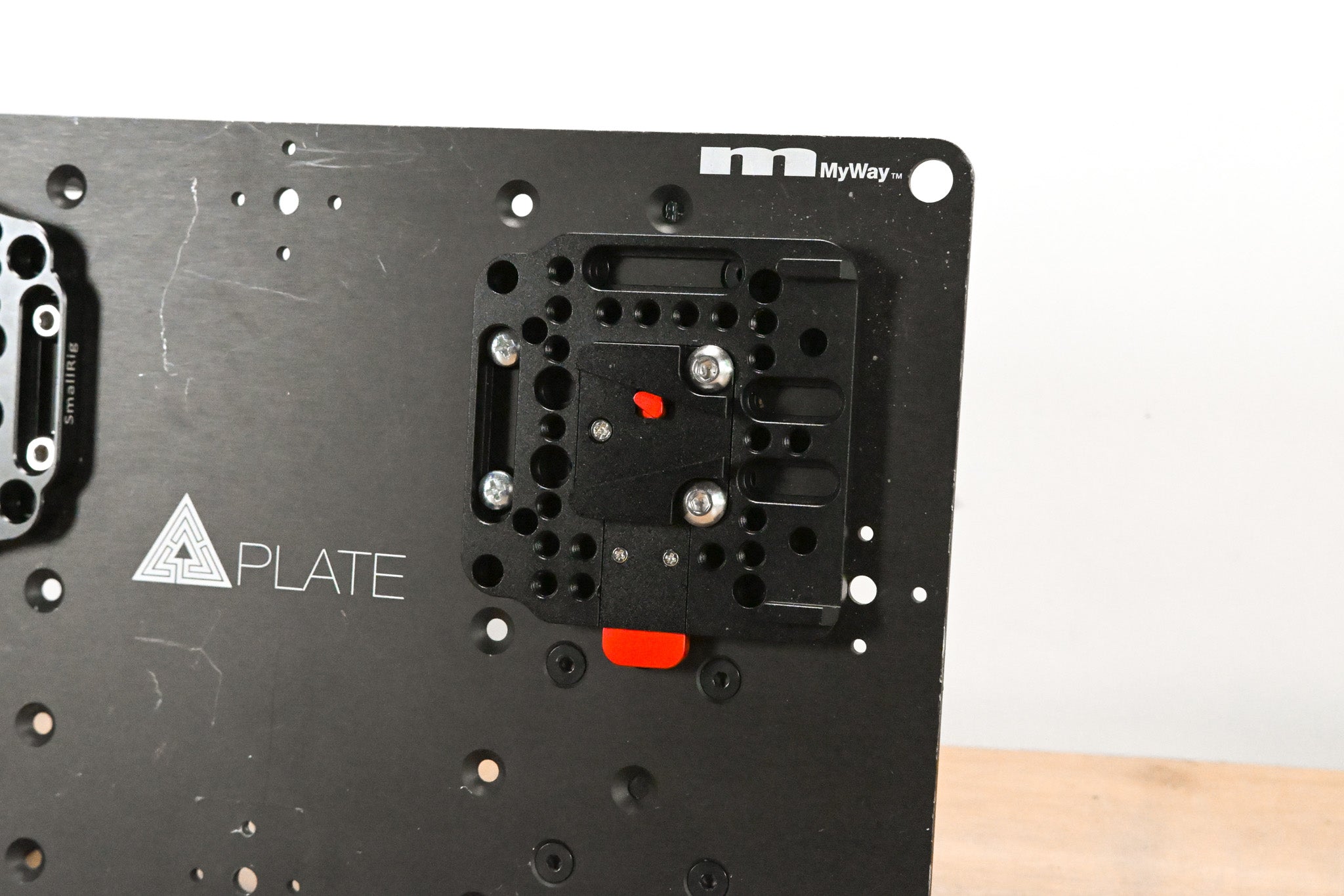 Quasar Science QMP4 MyWay Mounting Plate w/ Dual V-Mount Battery Plates