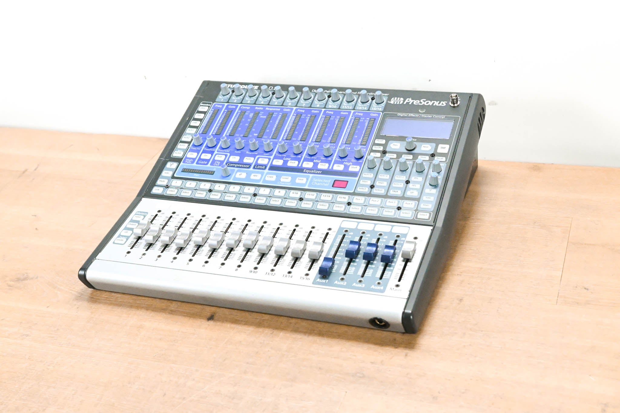PreSonus StudioLive 16.0.2 16-Channel Digital Mixer
