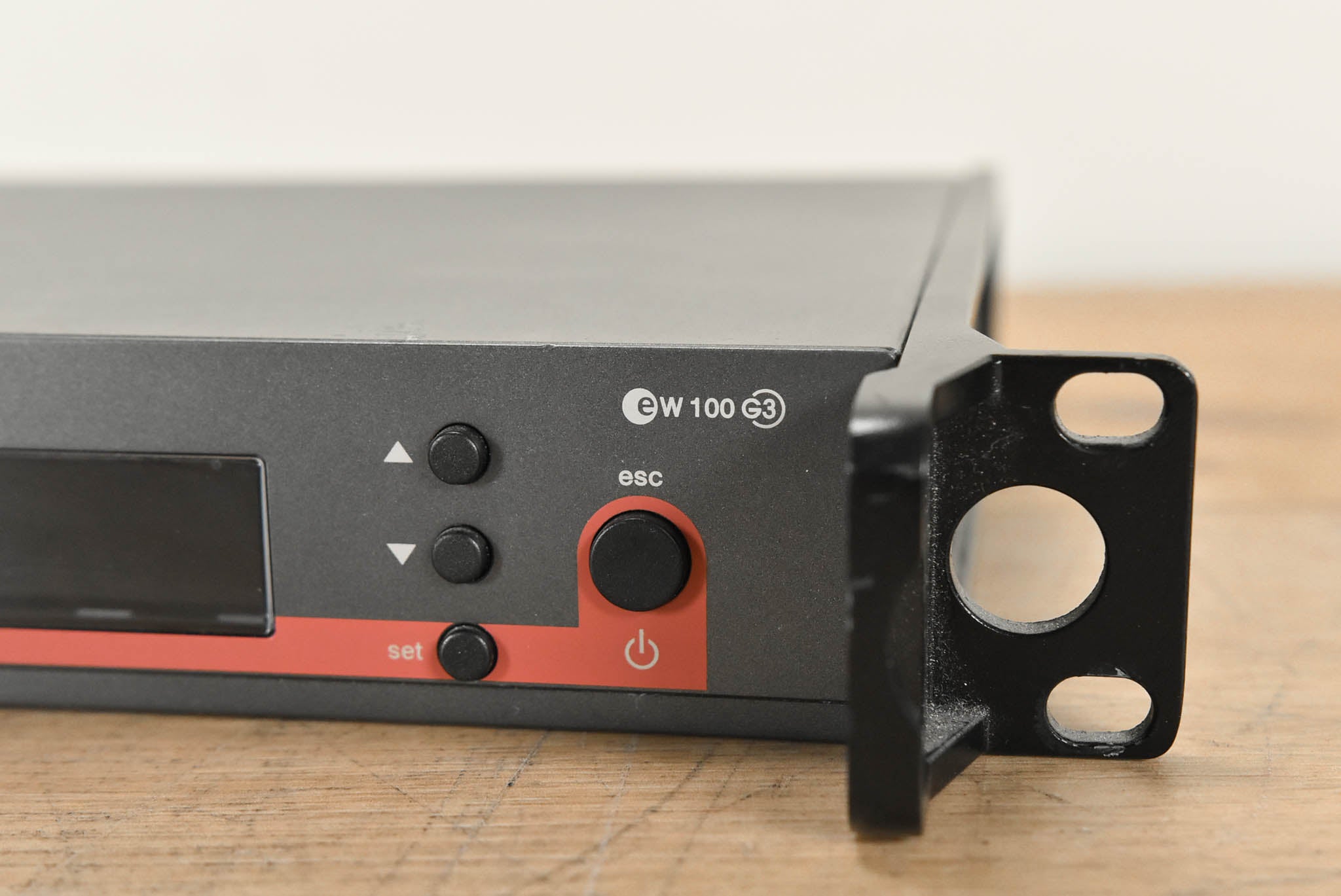 Sennheiser EM 100 G3 Wireless Receiver - B Range: 626-668 MHz