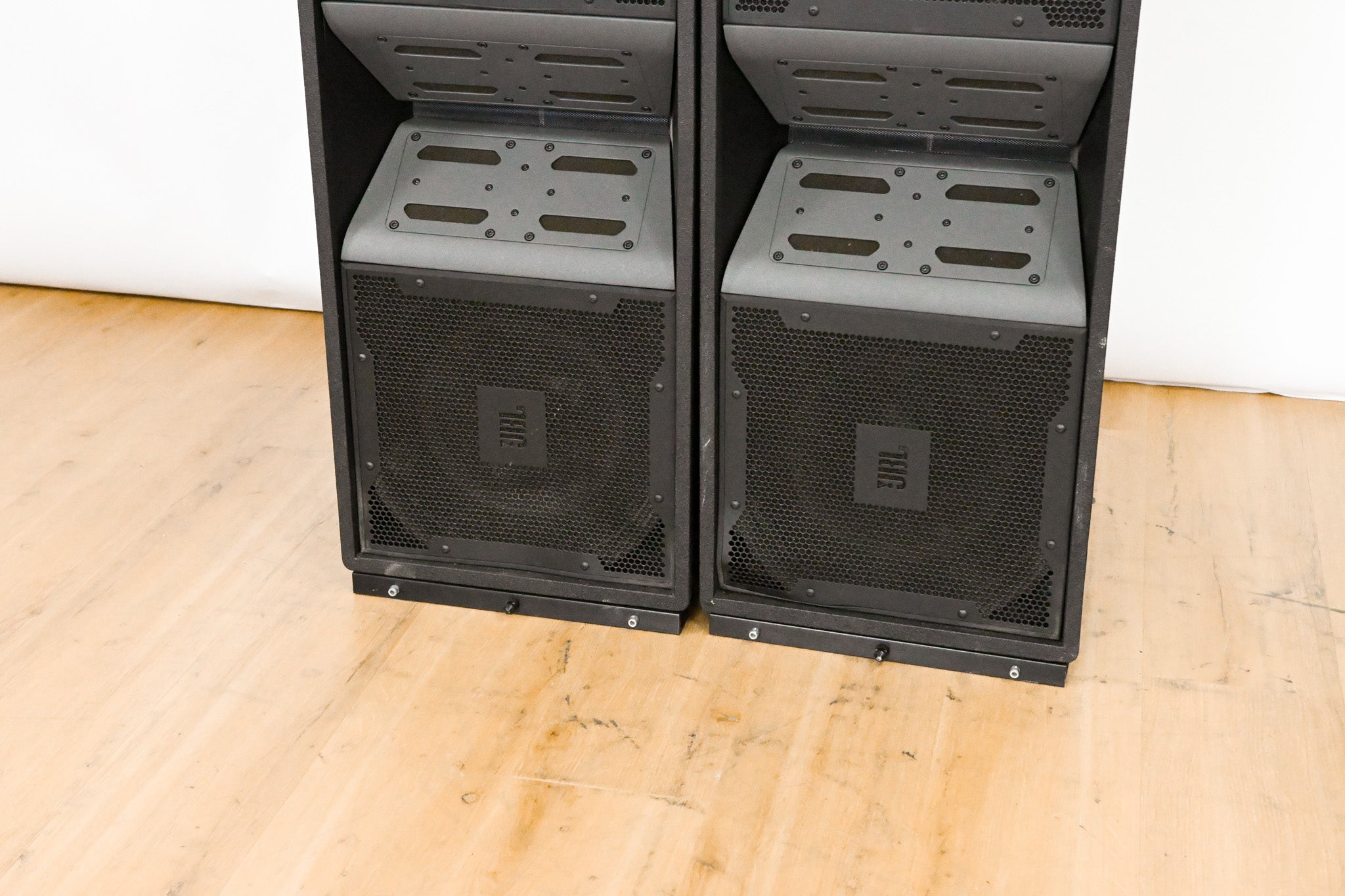 JBL VT4888DP Powered 3-Way Line Array Speaker (PAIR)