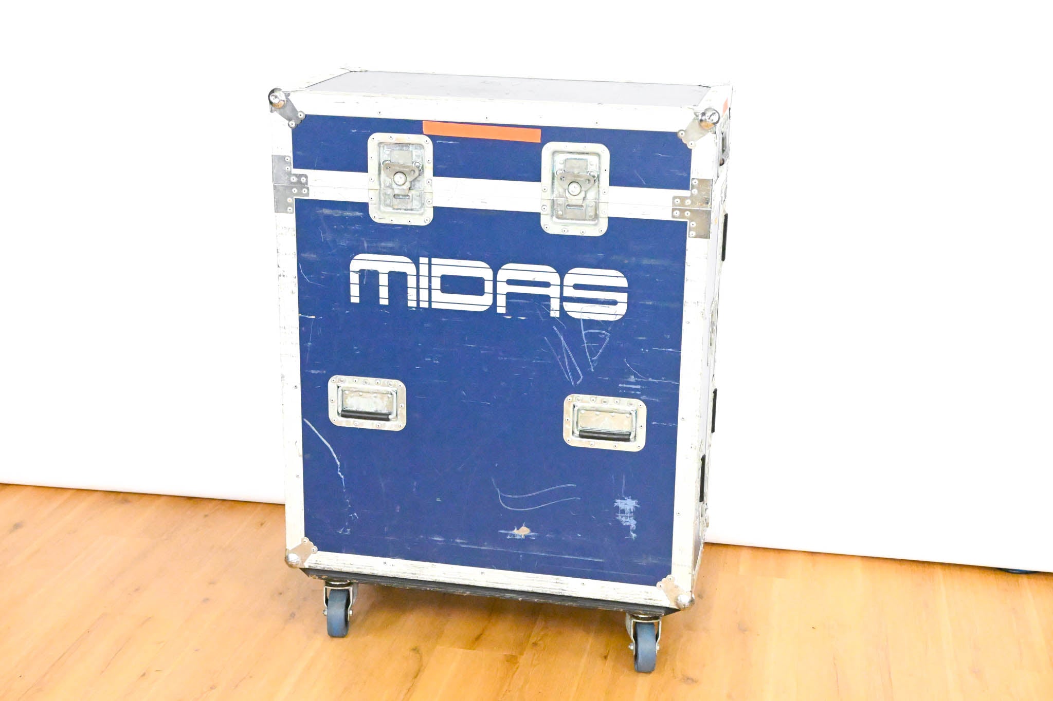 Midas PRO1 48-Channel Digital Audio Mixing Console with Road Case