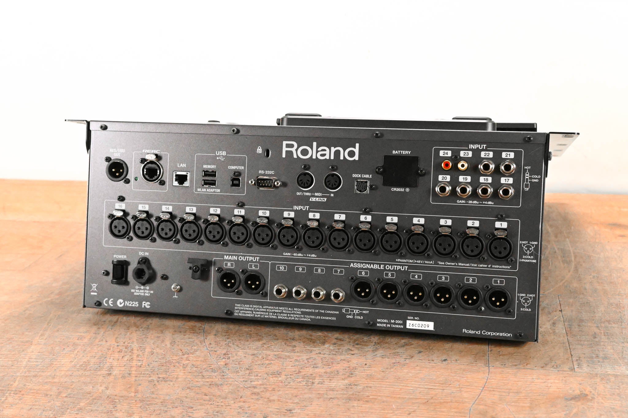 Roland M-200i 32-Channel Live Digital V-Mixer Console (NO POWER SUPPLY)