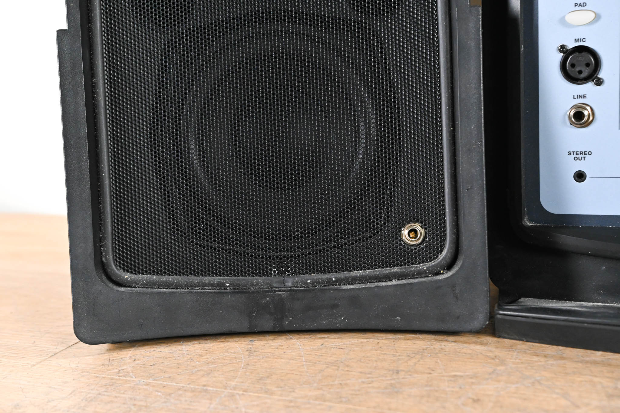 Fender Passport 150 Pro 4-Channel Portable PA System