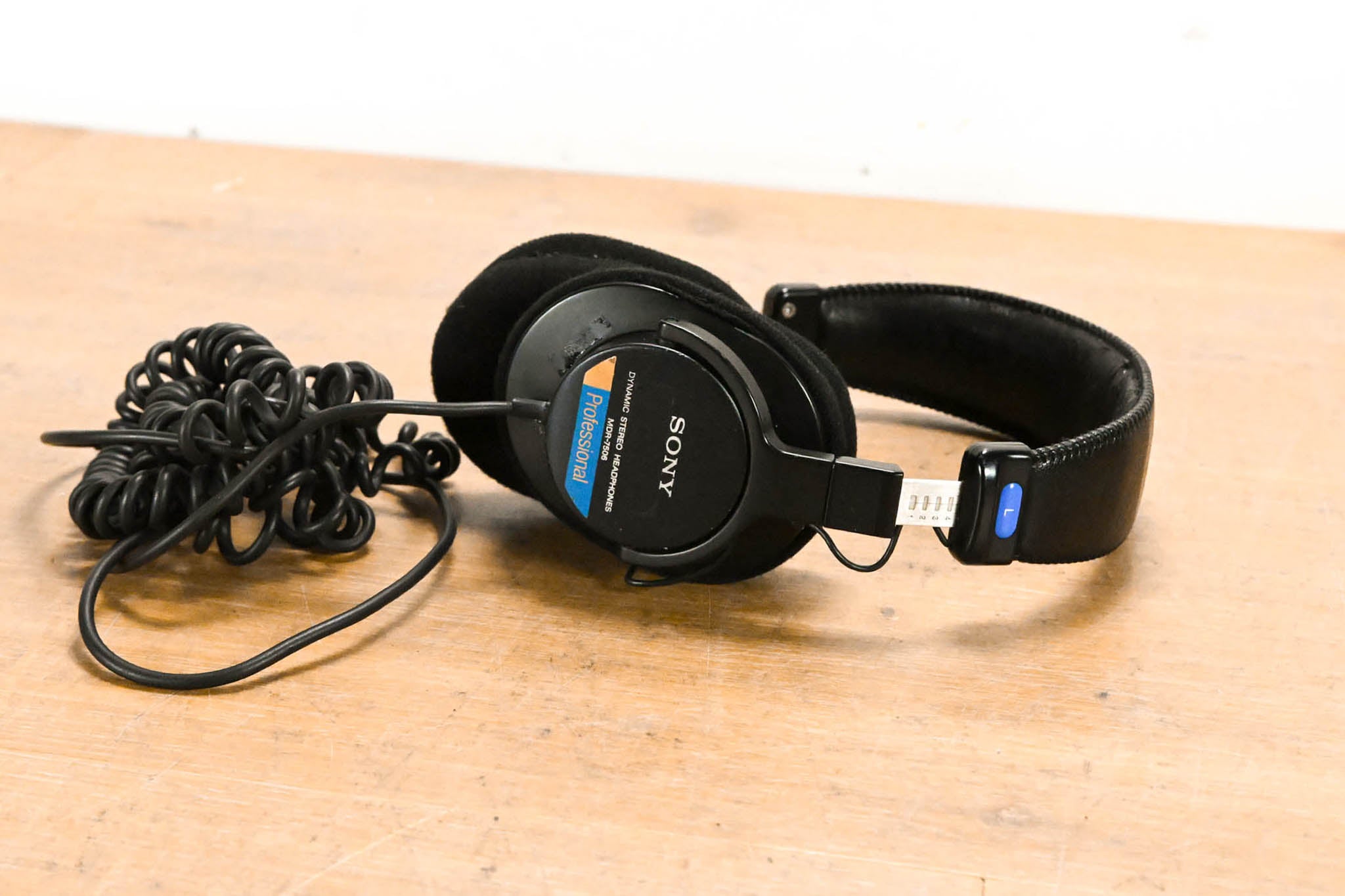 Sony MDR-7506 Professional Stereo Monitor Headphones