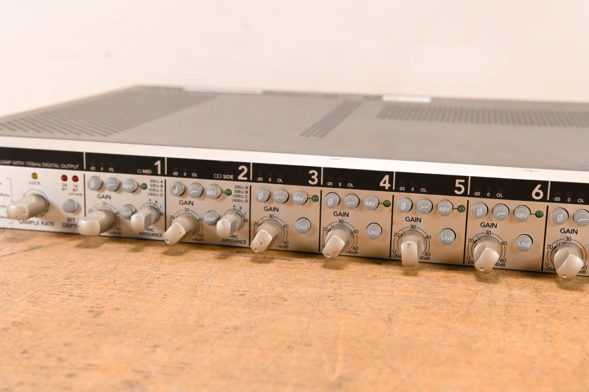 Mackie ONYX-800R 8-Channel Analog Mic Preamp w/ 192kHz Digital Output