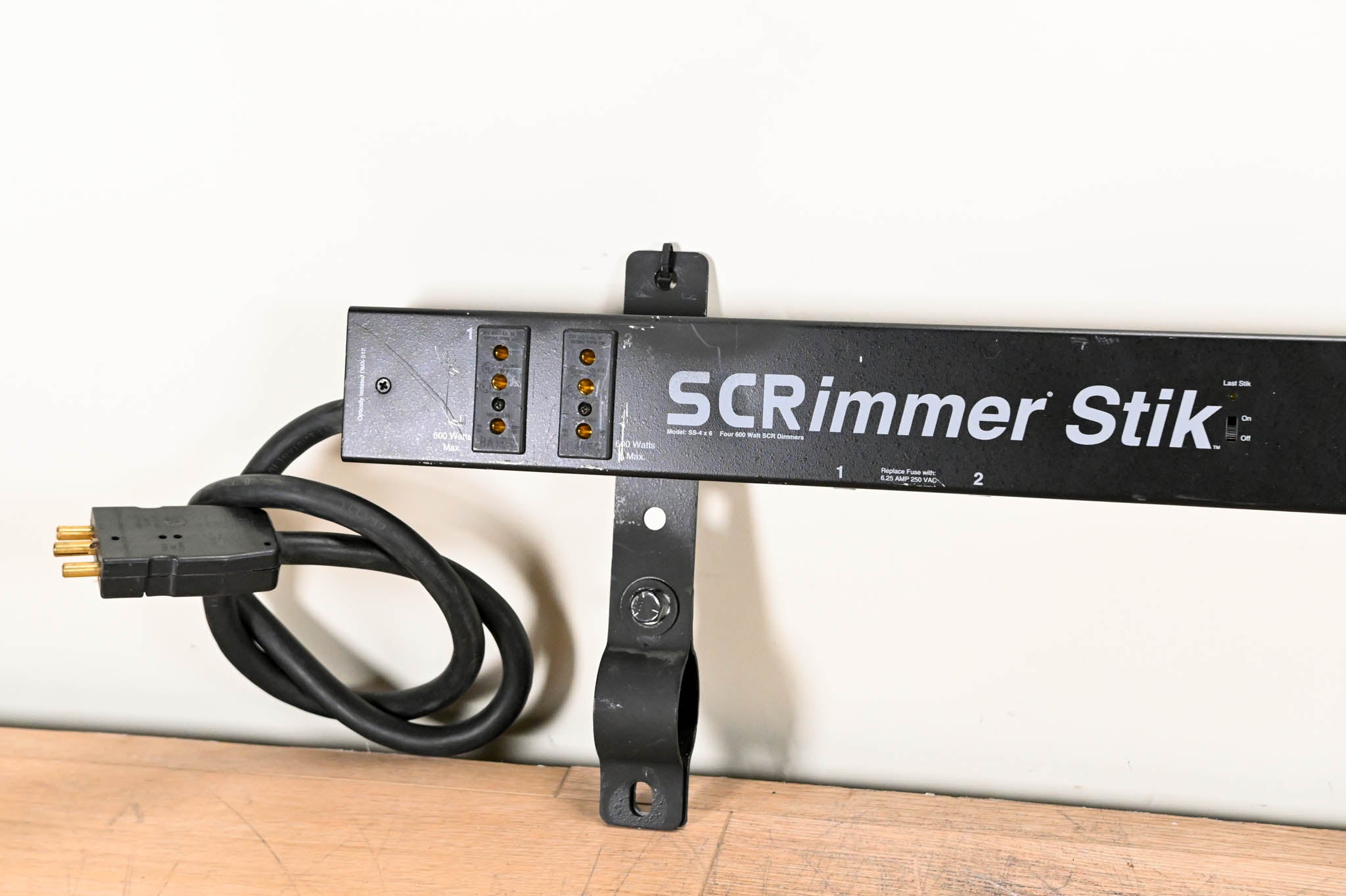 Electronics Diversified, Inc. SCRimmer Stik SS-4x6 4-Output Dimmer