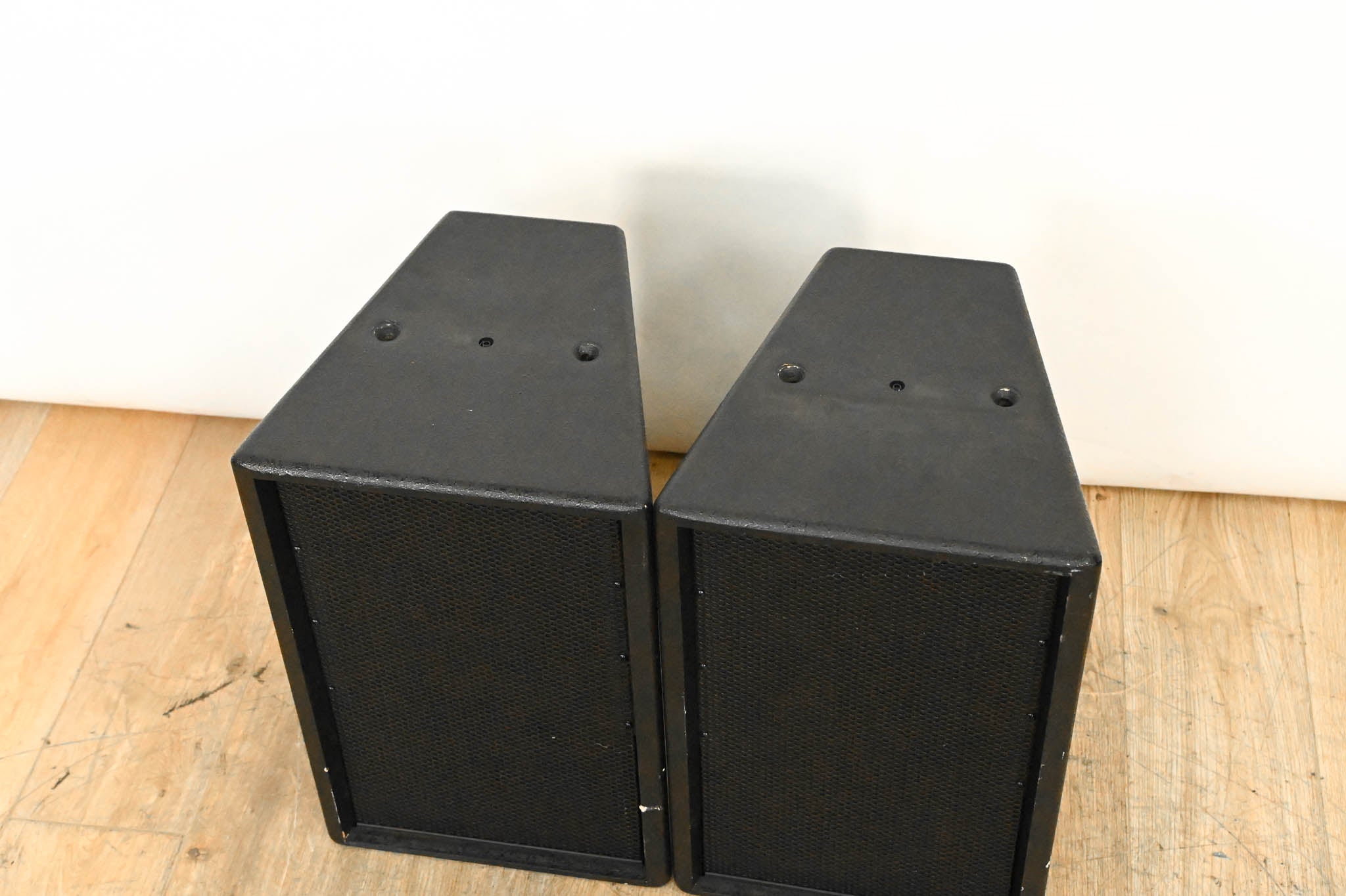 EAW VFR109i Two-Way Full-Range Loudspeaker (PAIR)