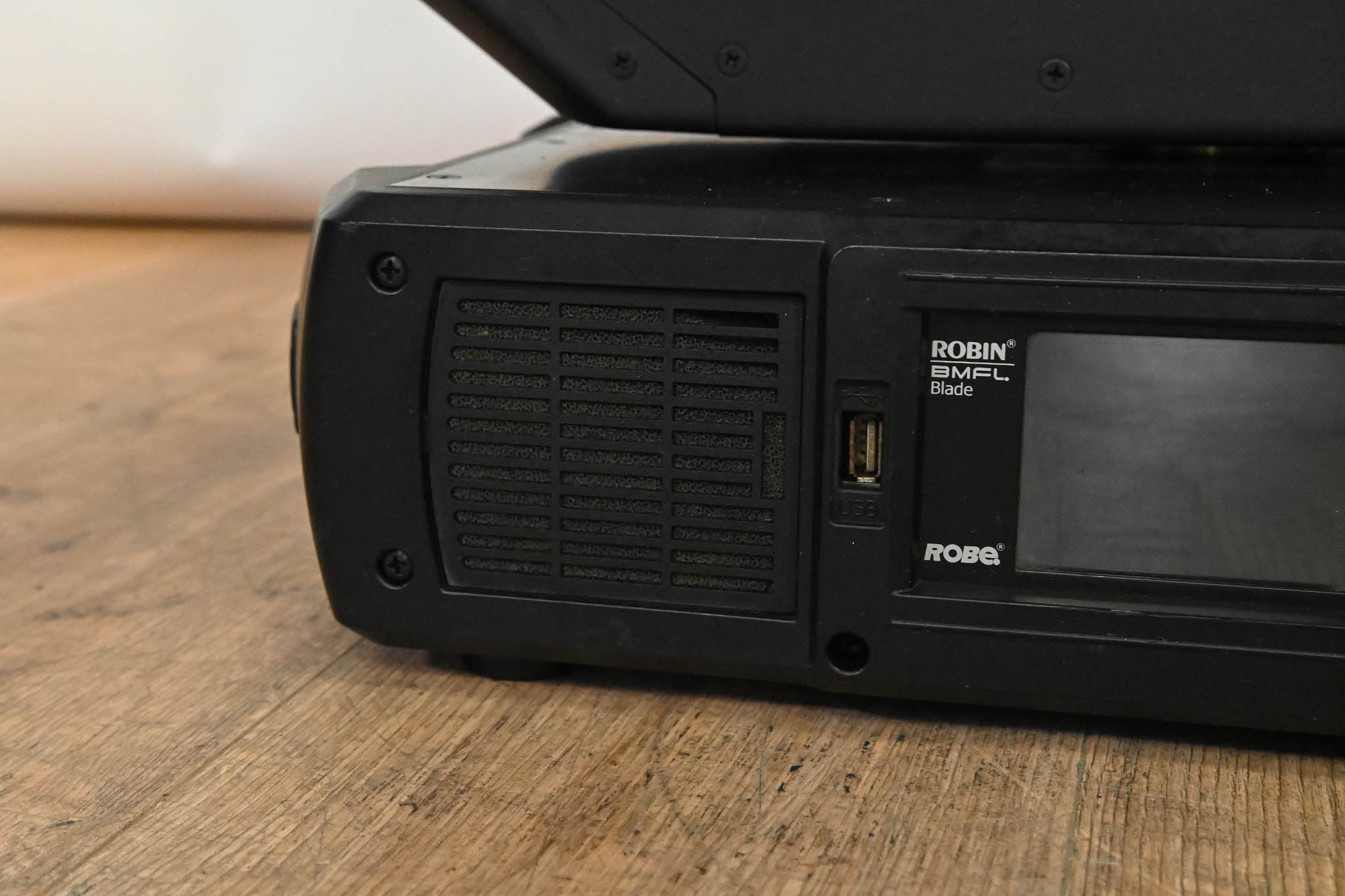 Robe ROBIN BMFL Blade Discharge Lamp Moving Light