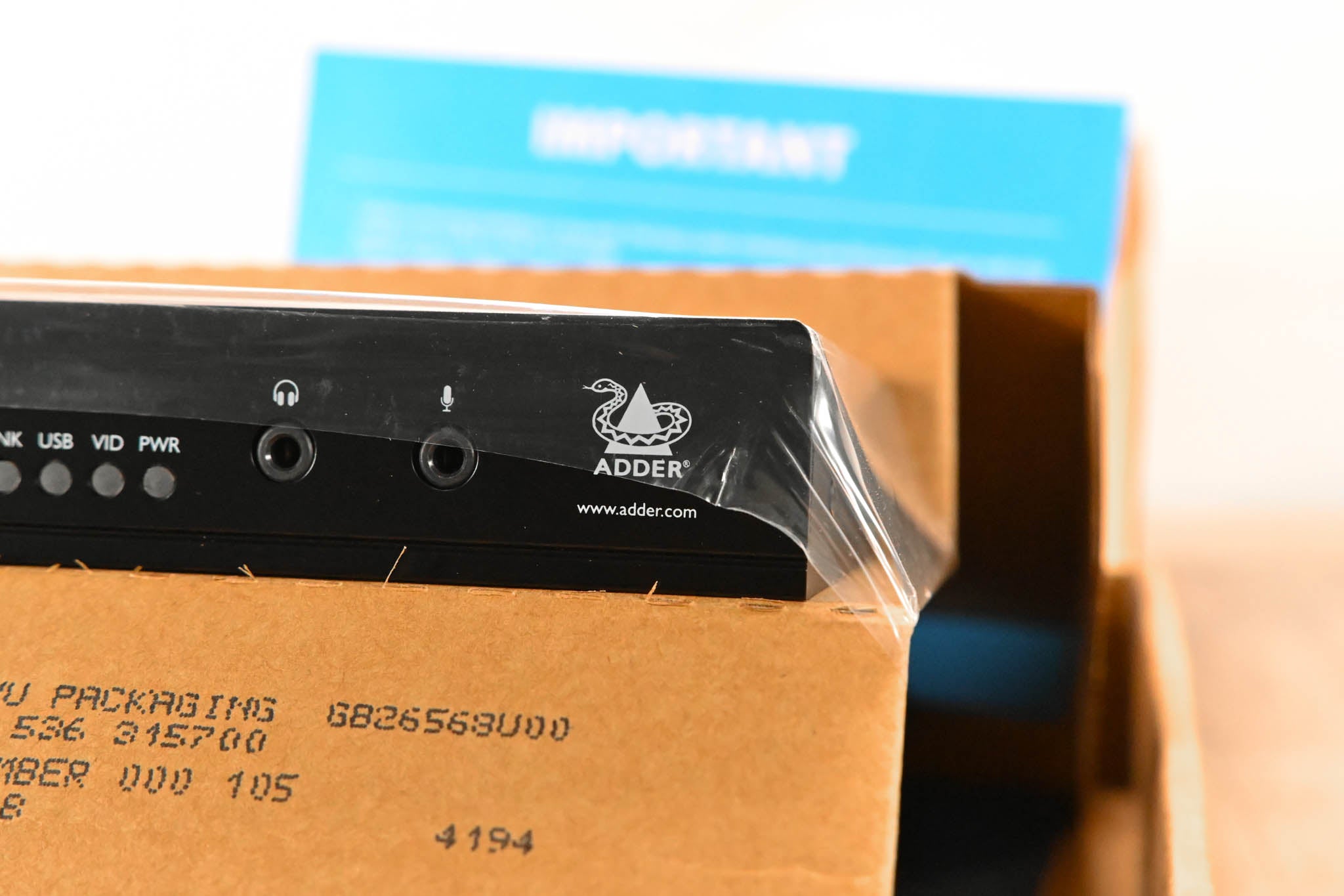 Adder Adderview DDX-USR DVI, VGA & DisplayPort Video Extender