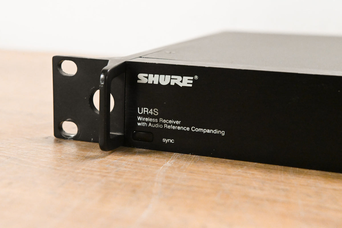 Shure UR4S Wireless Receiver - G1 Band: 470-530 MHz