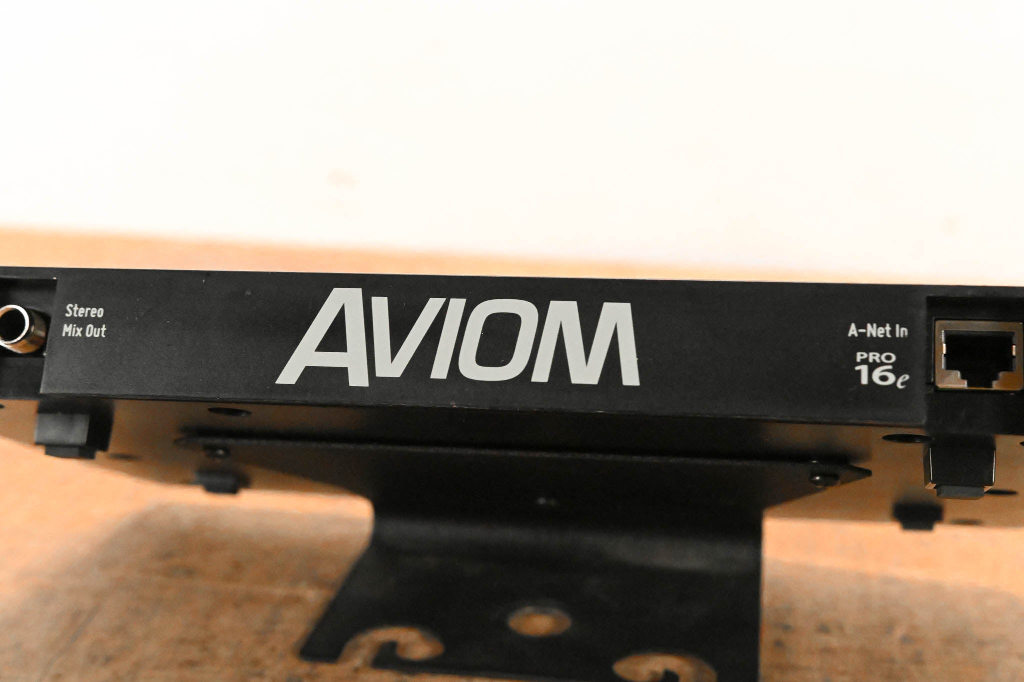 Aviom A320 16-Channel Personal Mixer