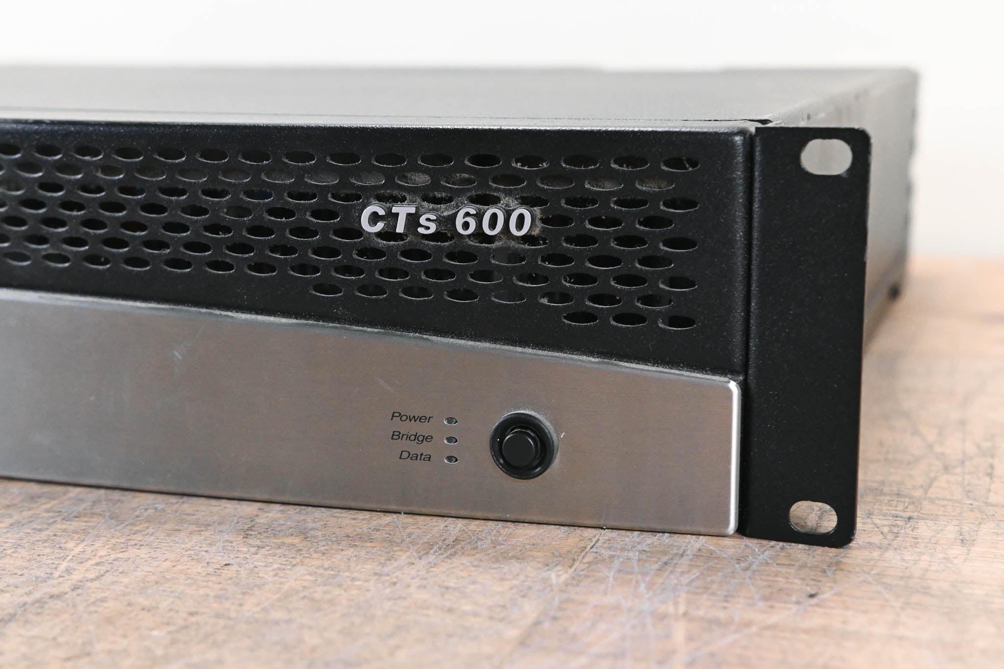 Crown CTs 600 2-Channel Power Amplifier