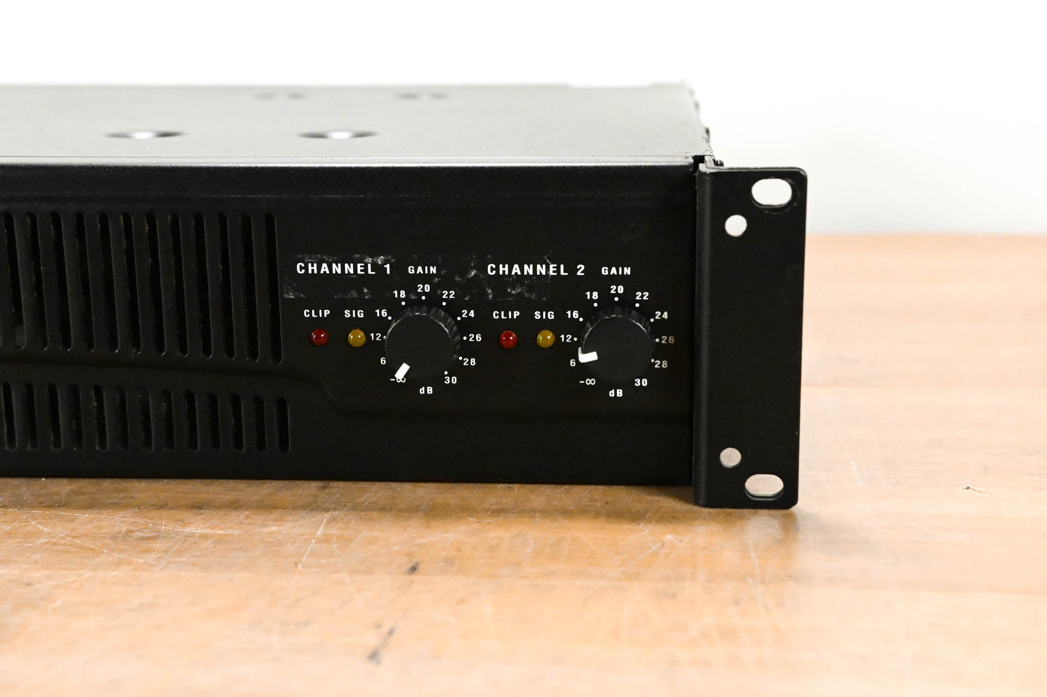 QSC RMX850 2-Channel Power Amplifier